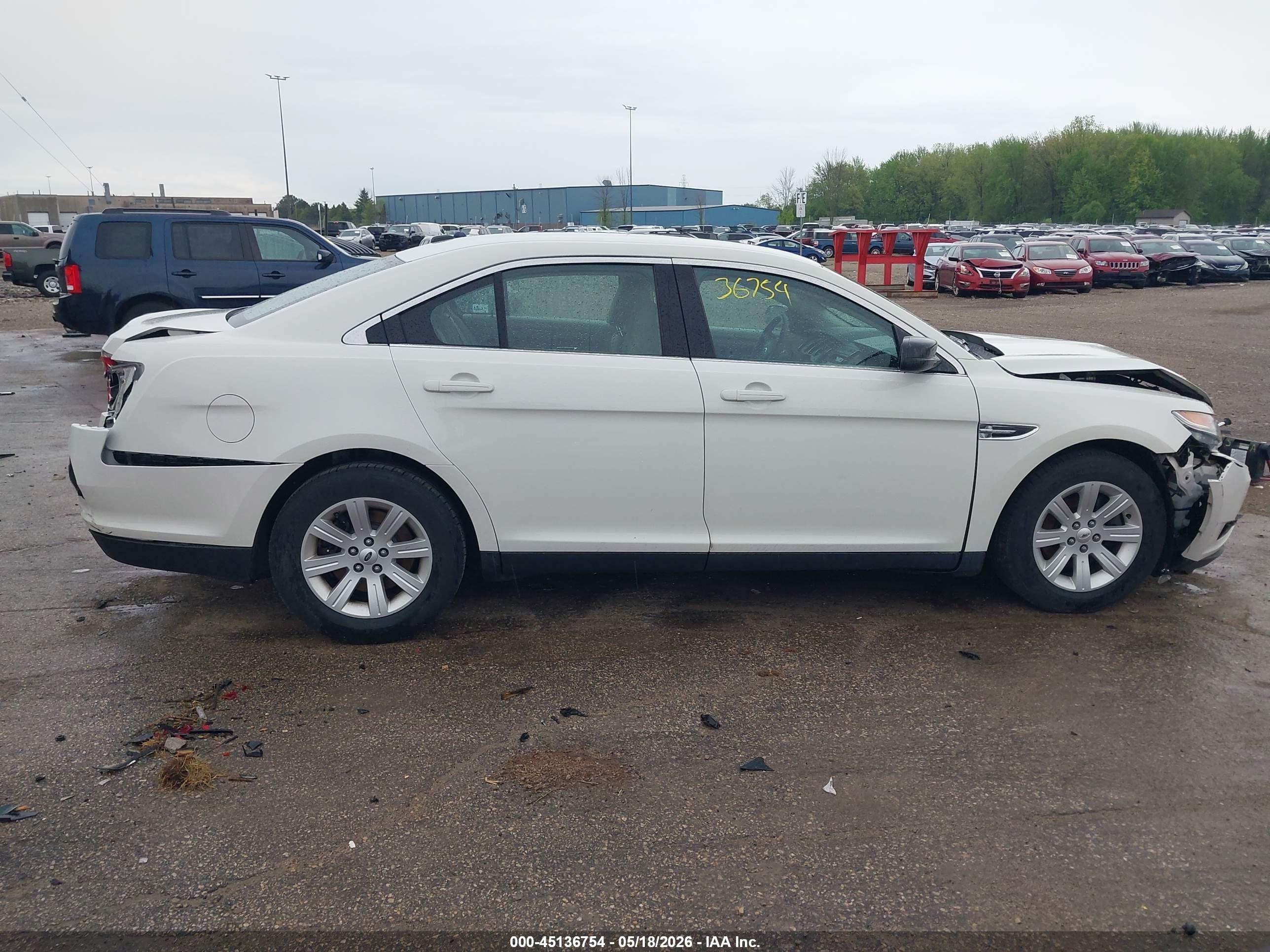 2012 Ford Taurus Se Белый vin: 1FAHP2DW9CG104836