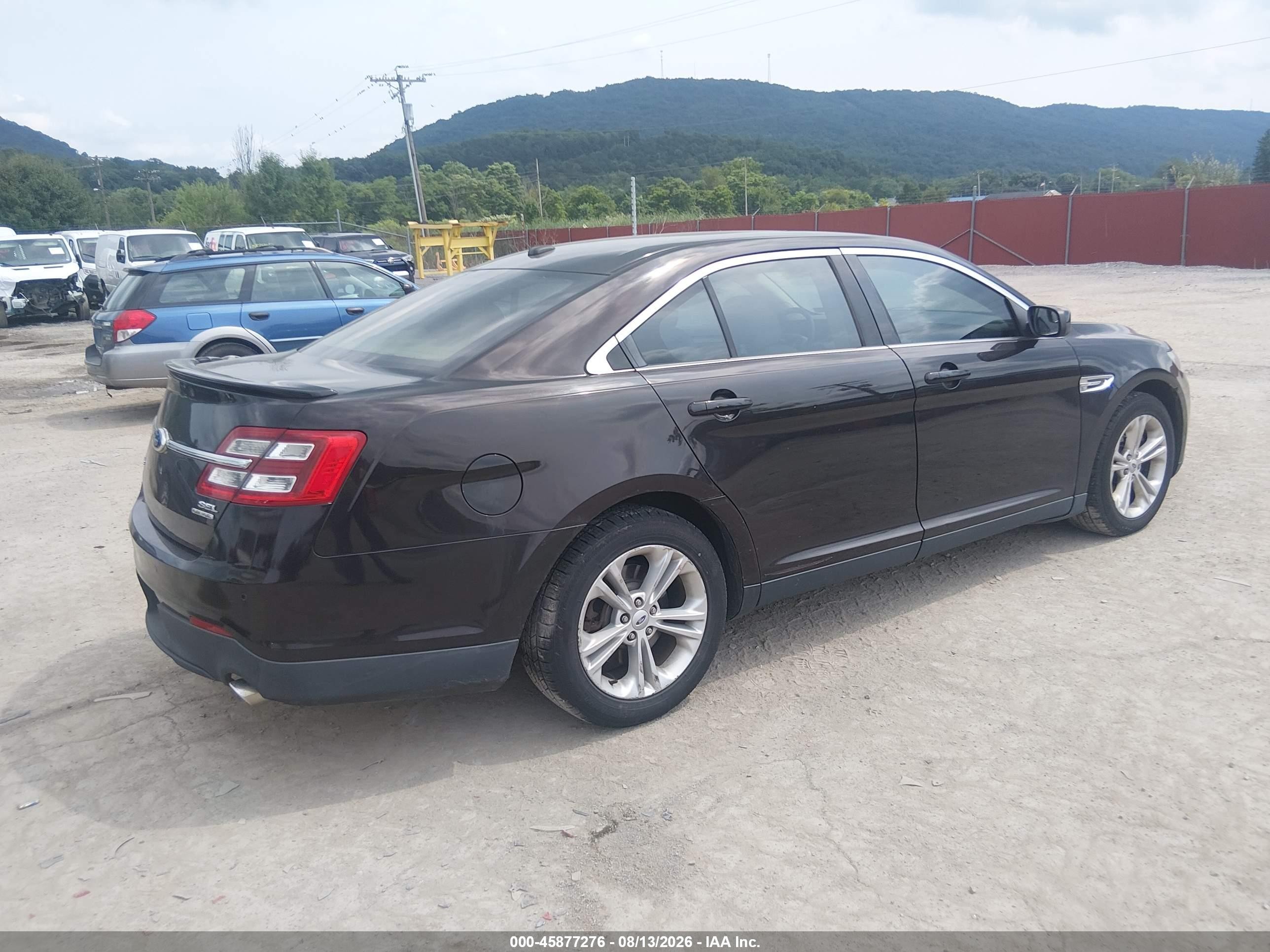 2013 Ford Taurus Sel Бордовый vin: 1FAHP2E80DG116147