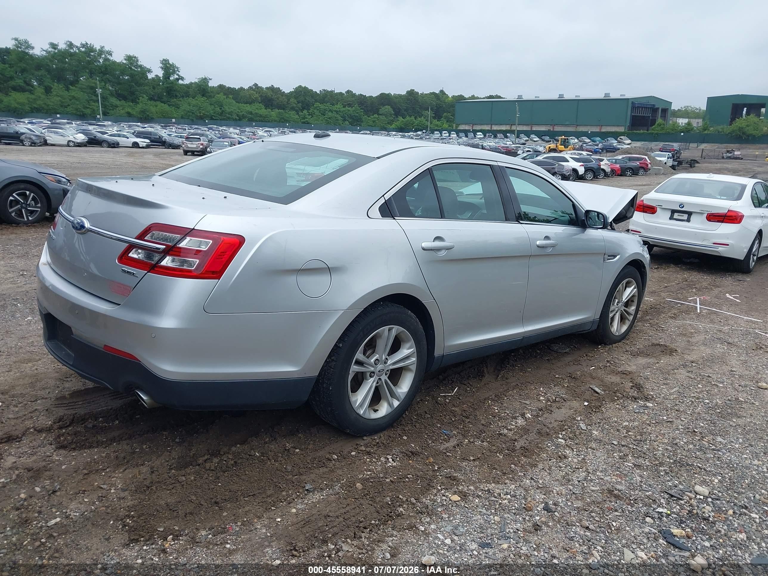2013 Ford Taurus Sel Silver vin: 1FAHP2E80DG173366