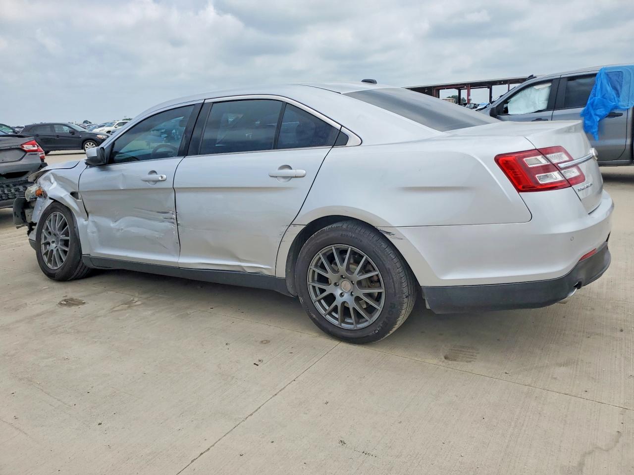 2013 Ford Taurus Sel Silver vin: 1FAHP2E80DG192676