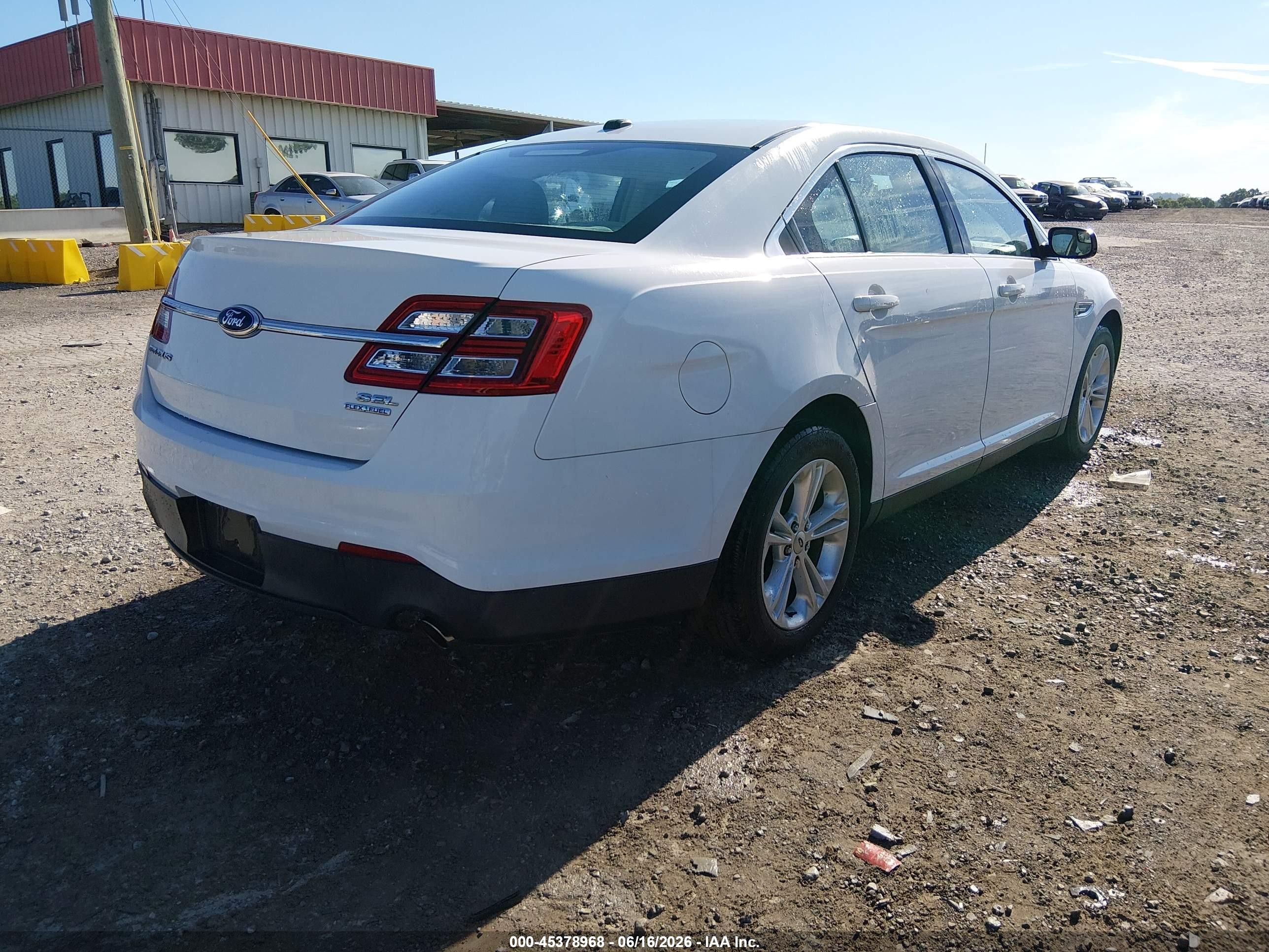 2013 Ford Taurus Sel White vin: 1FAHP2E80DG231685