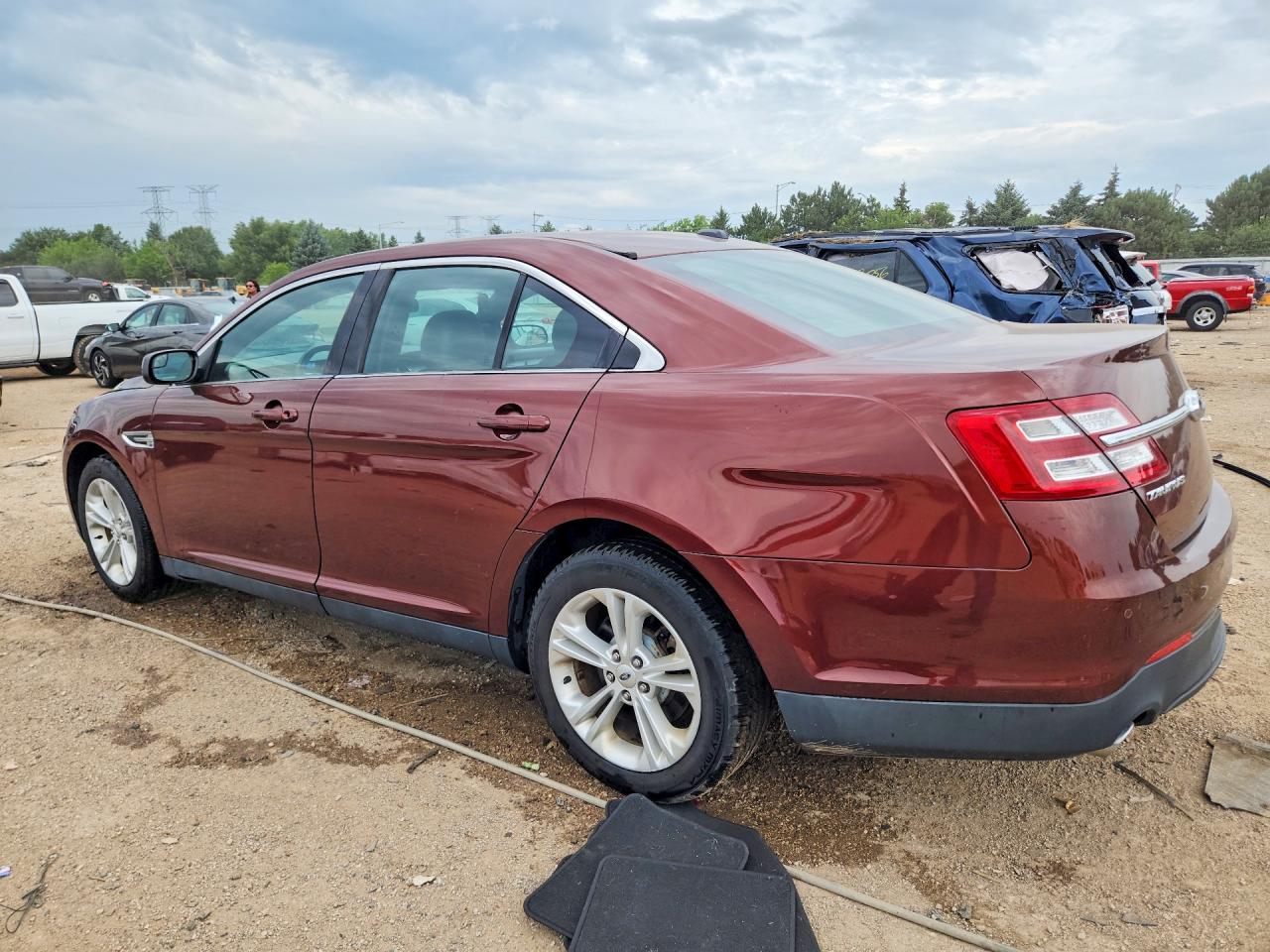 2015 Ford Taurus Sel Brown vin: 1FAHP2E80FG110156