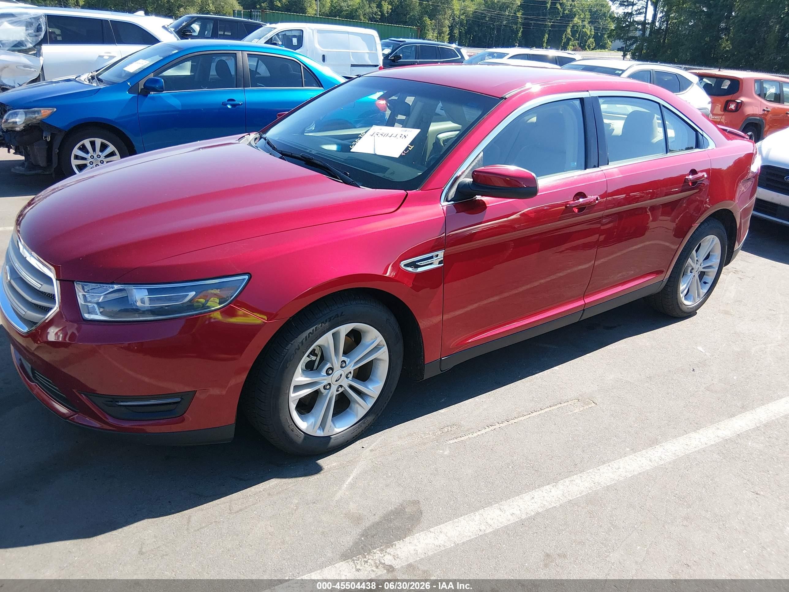 2015 Ford Taurus Sel Красный vin: 1FAHP2E80FG174150