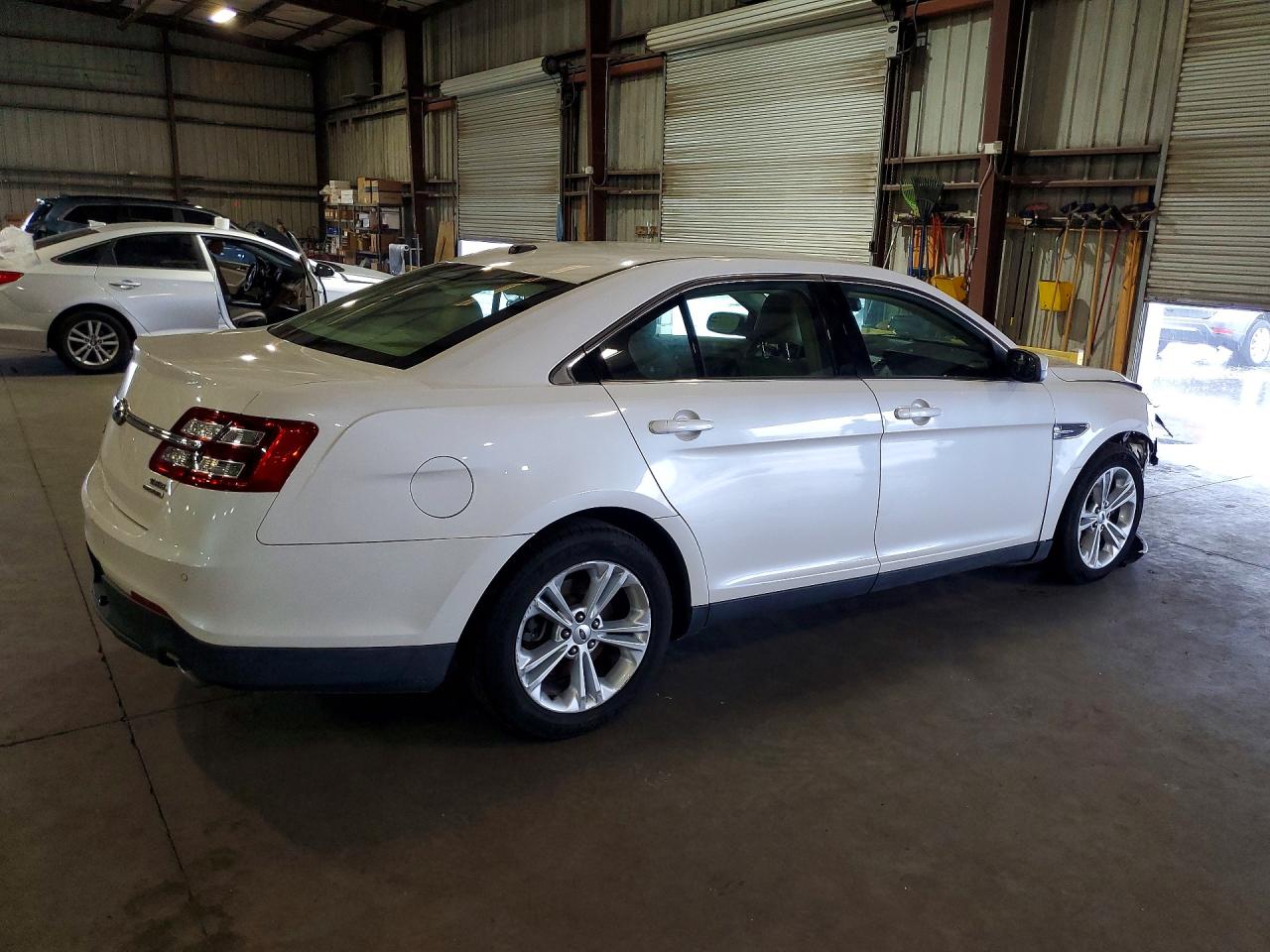2013 Ford Taurus Sel White vin: 1FAHP2E81DG112768