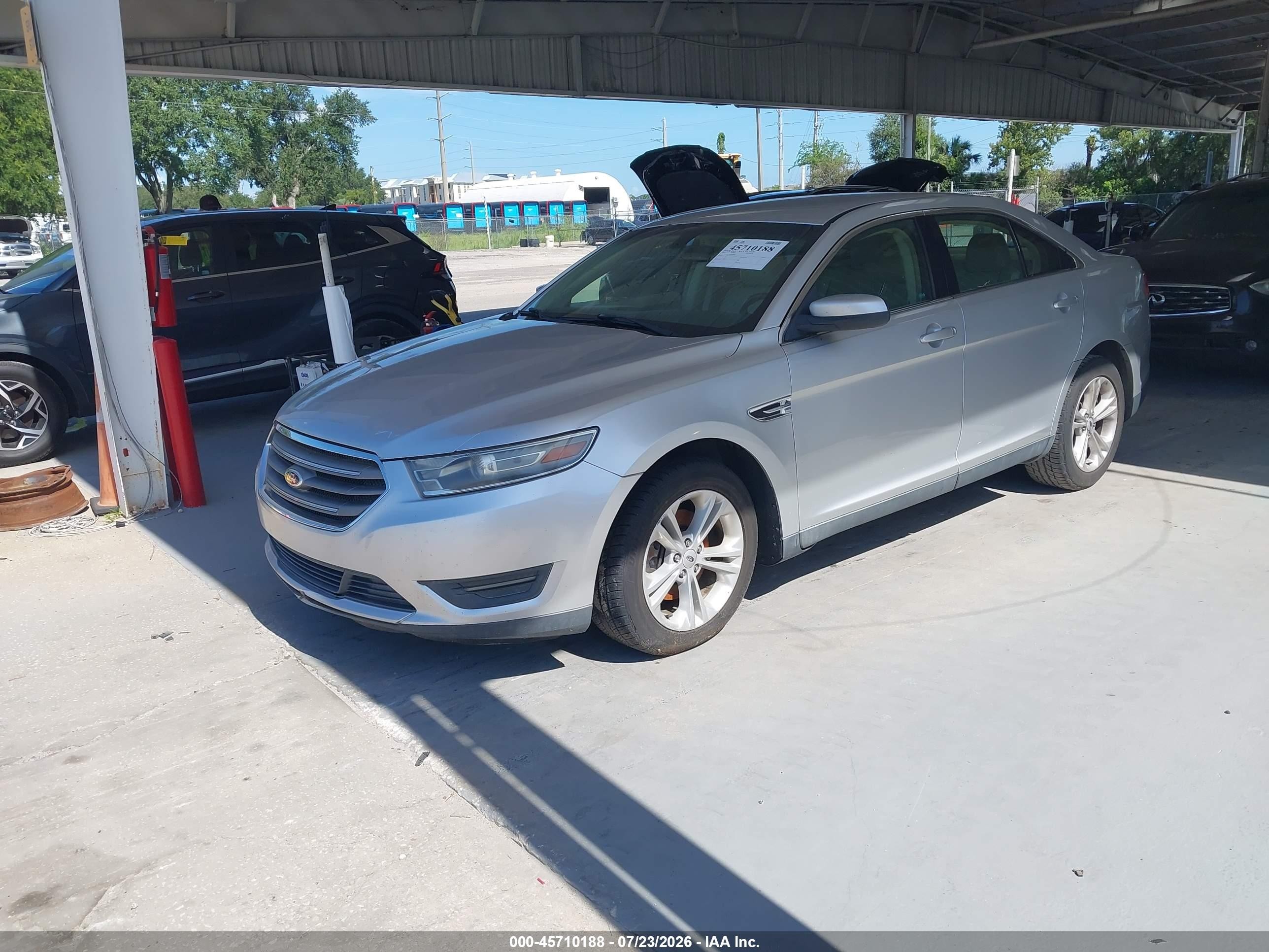 2013 Ford Taurus Sel Silver vin: 1FAHP2E81DG126248