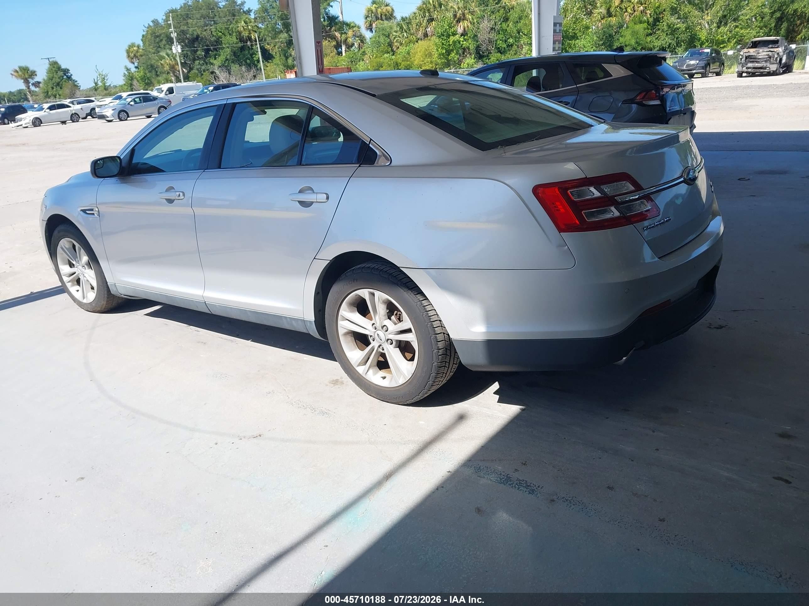 2013 Ford Taurus Sel Silver vin: 1FAHP2E81DG126248