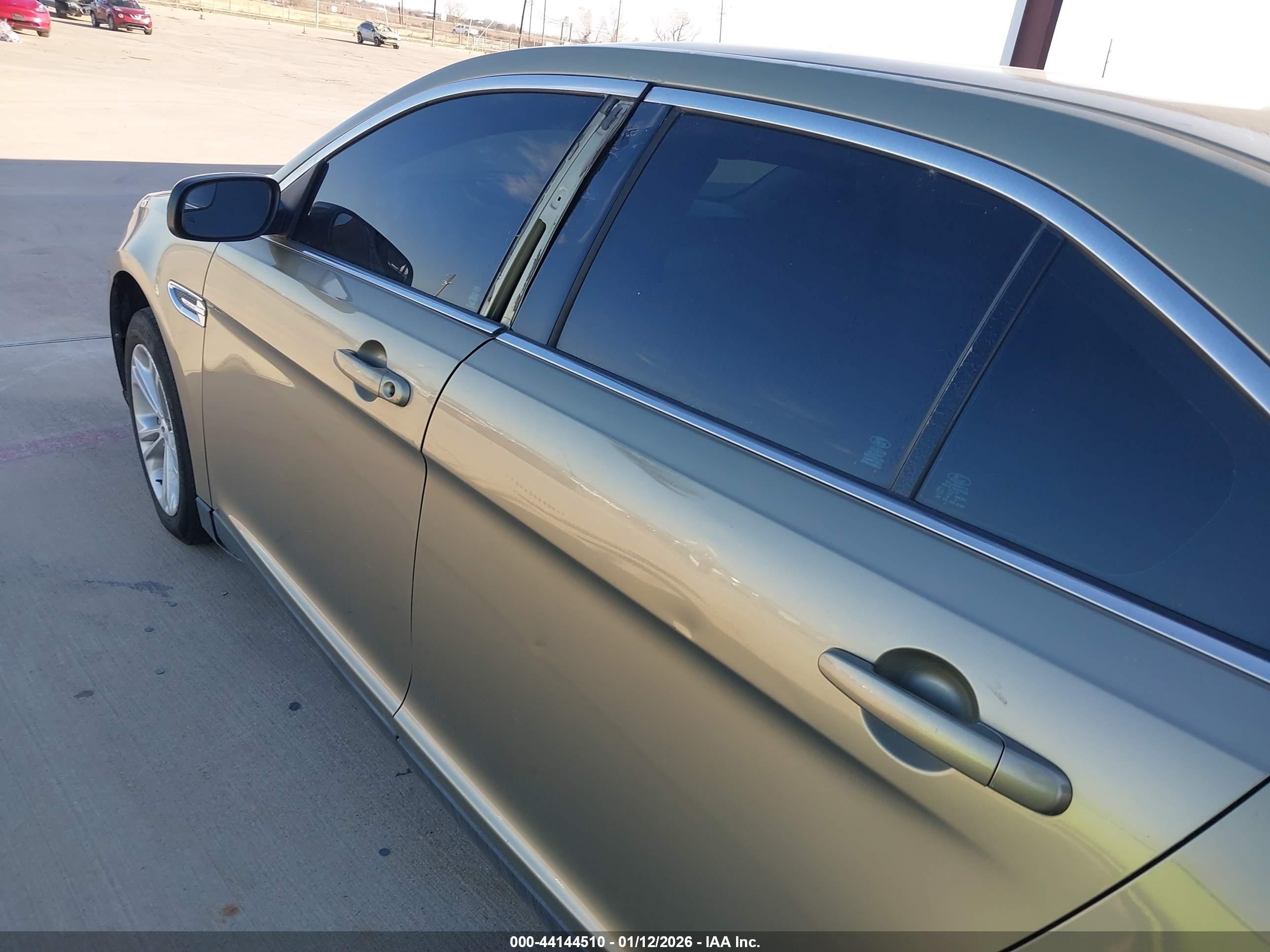 2013 Ford Taurus Sel Green vin: 1FAHP2E81DG130185