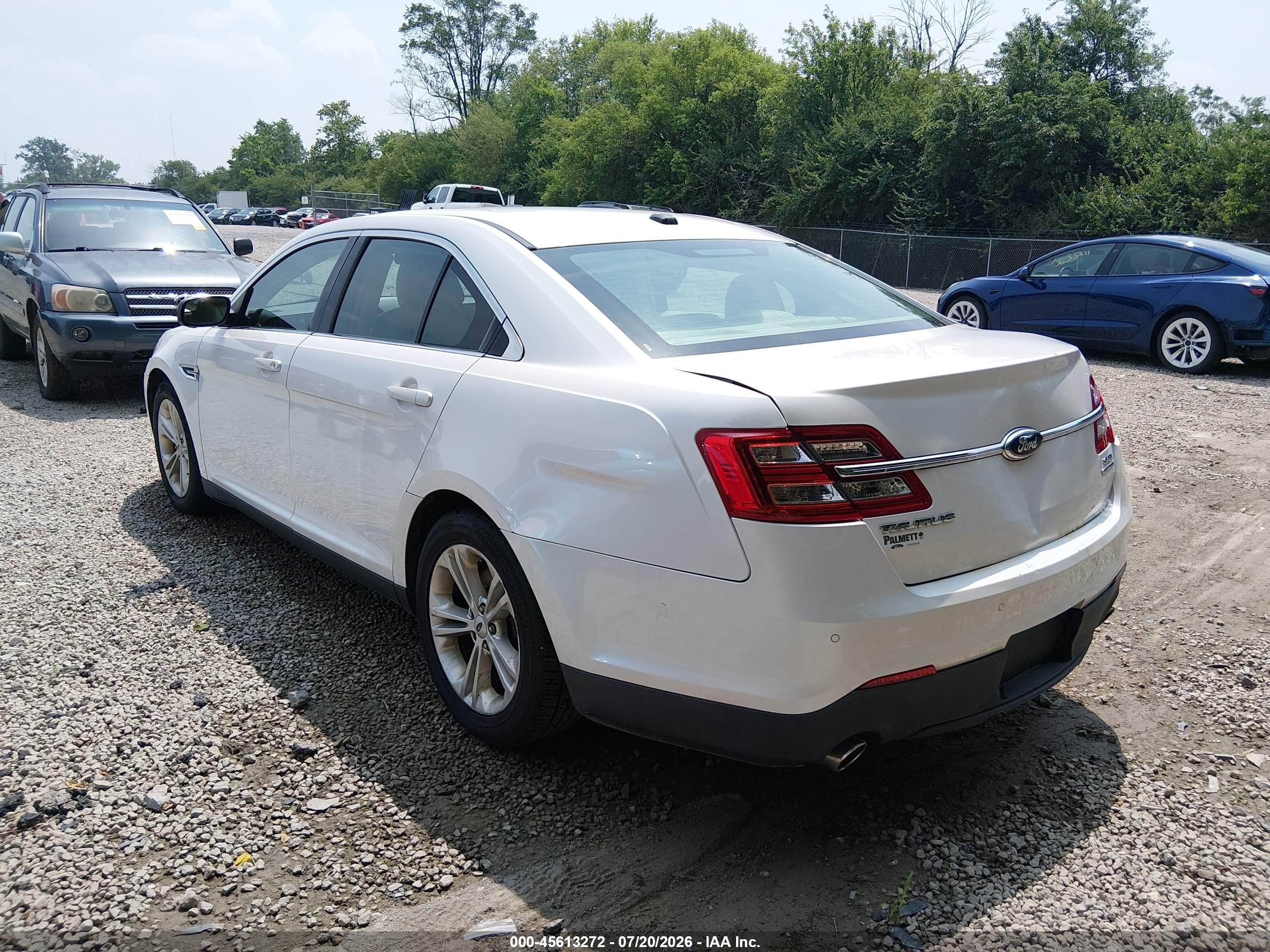2013 Ford Taurus Sel White vin: 1FAHP2E81DG168385