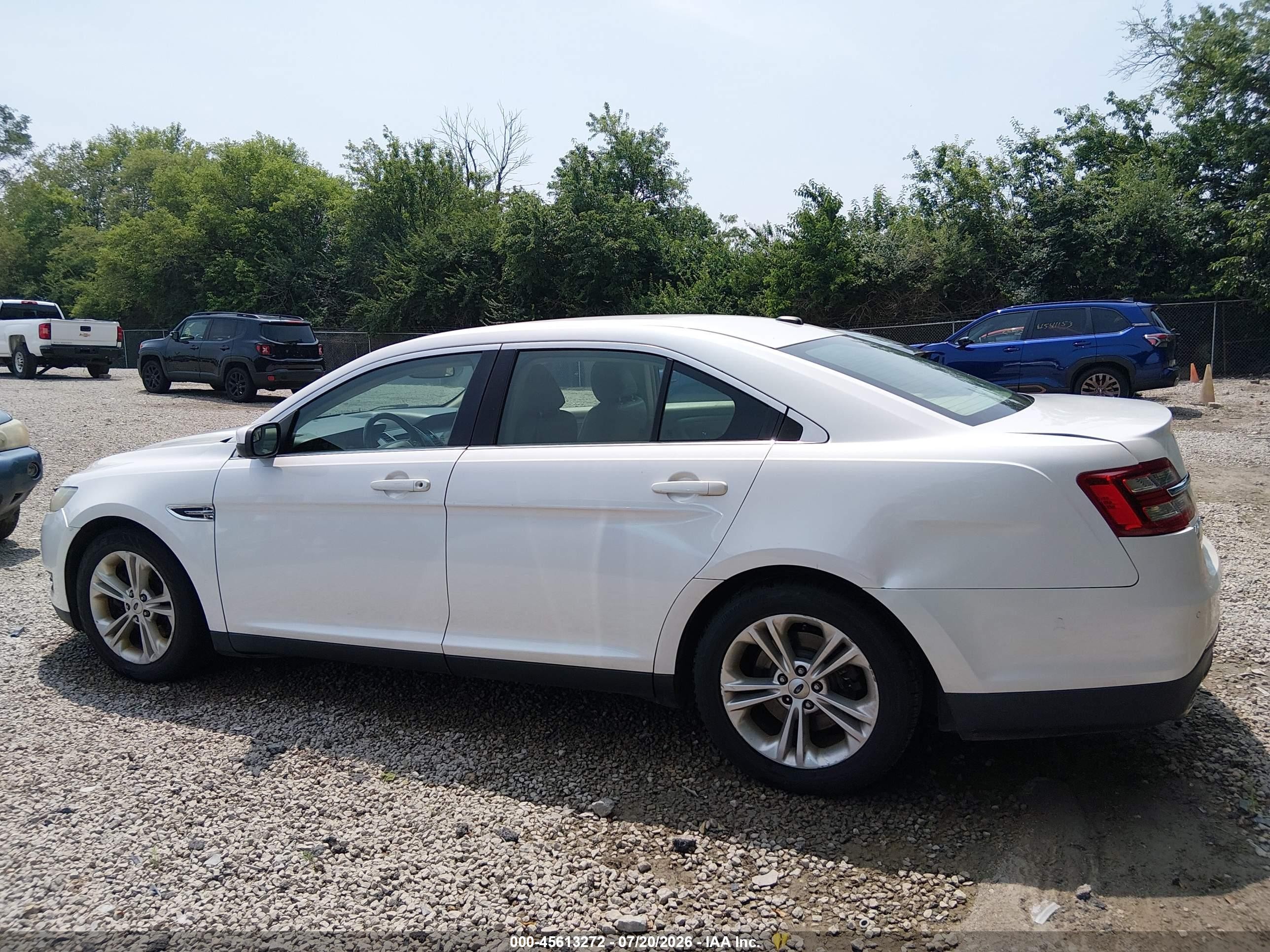 2013 Ford Taurus Sel White vin: 1FAHP2E81DG168385