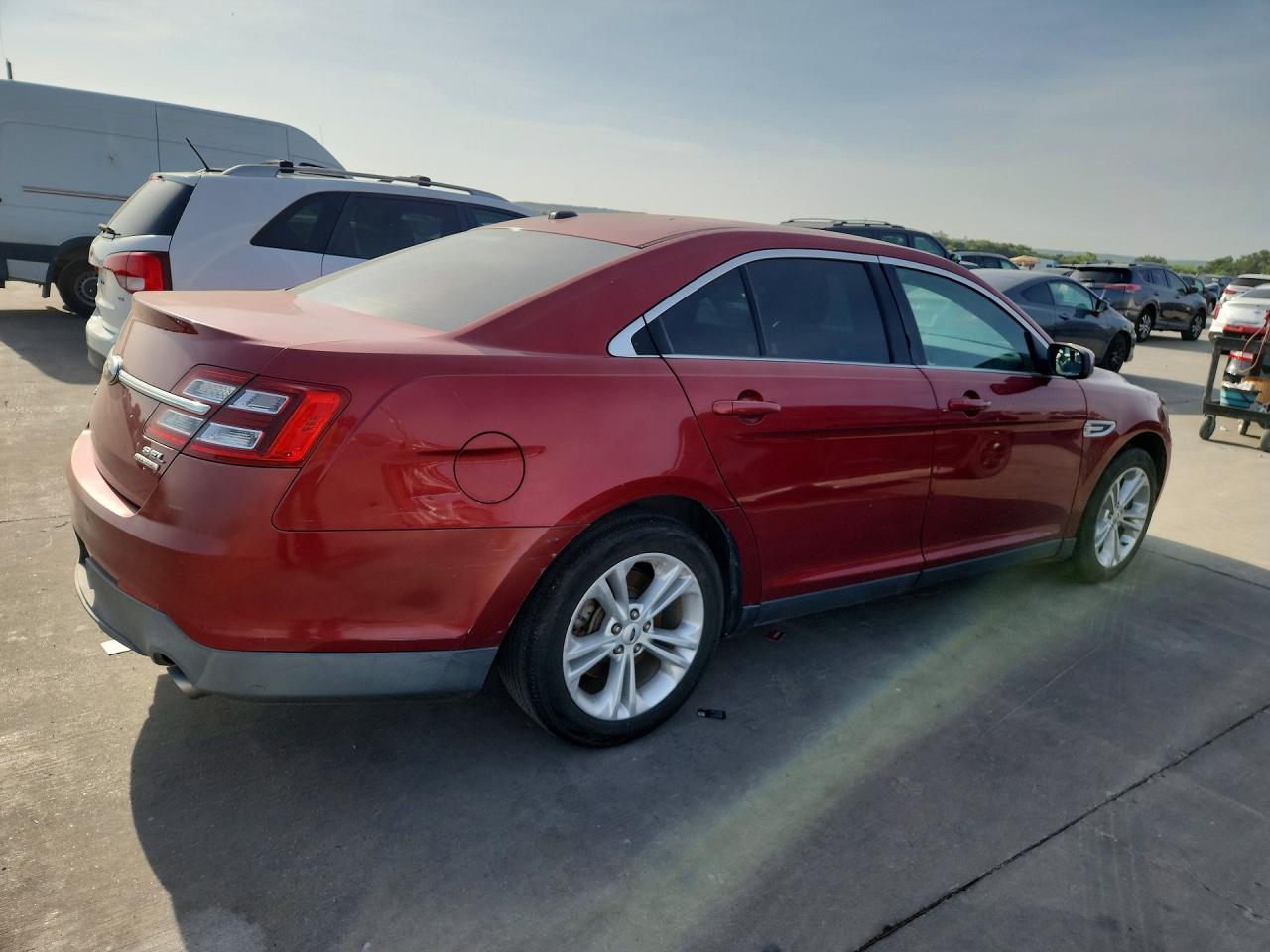 2013 Ford Taurus Sel Красный vin: 1FAHP2E81DG228729