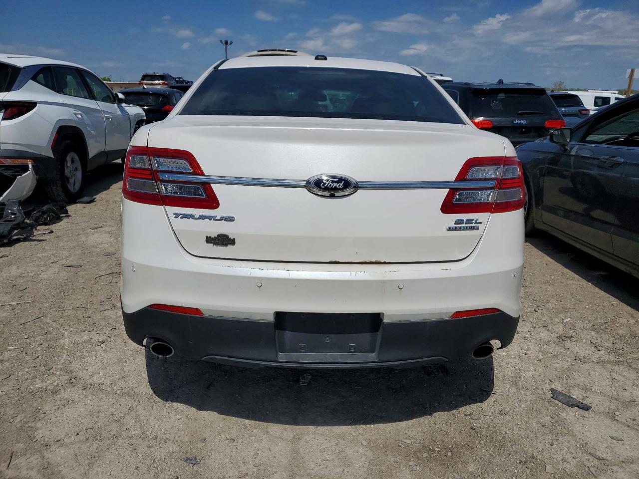 2014 Ford Taurus Sel White vin: 1FAHP2E81EG100363
