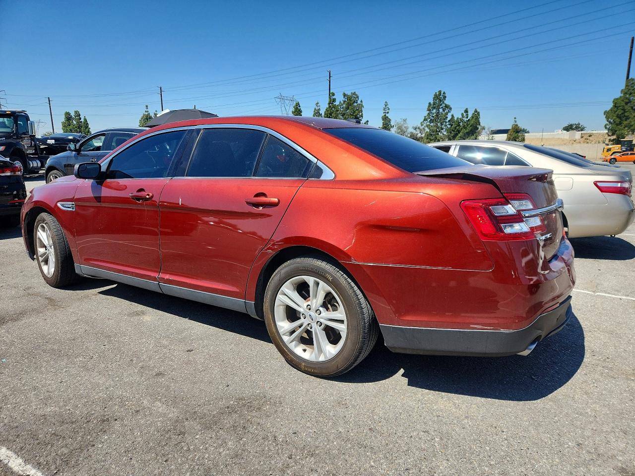 2014 Ford Taurus Sel Red vin: 1FAHP2E81EG126865