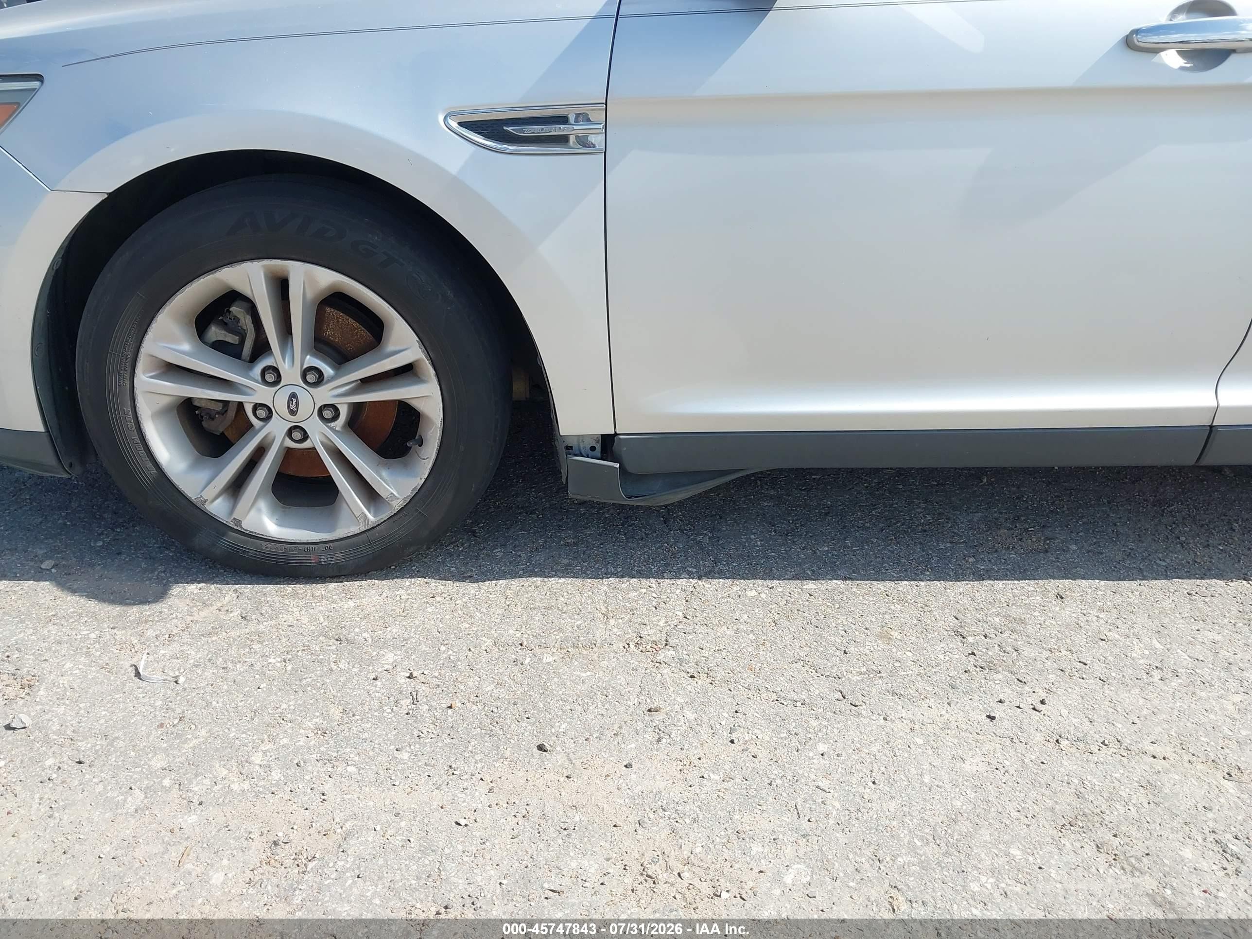 2014 Ford Taurus Sel Серебряный vin: 1FAHP2E81EG140796