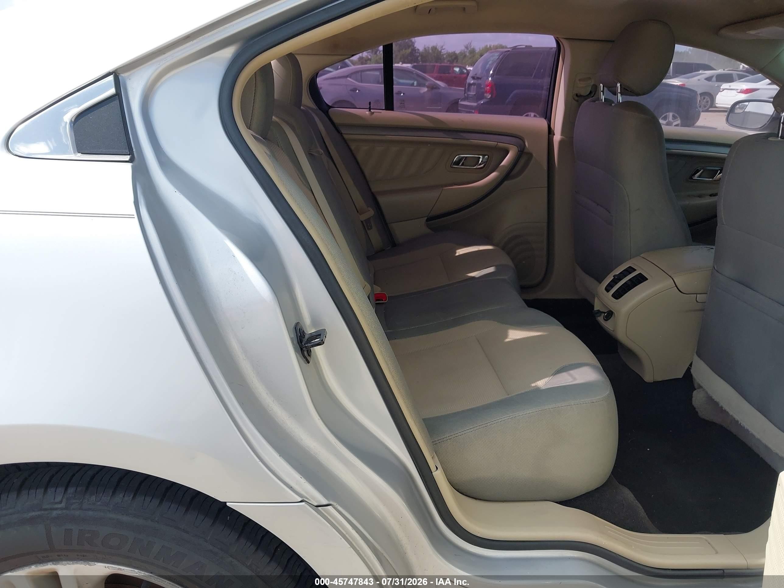 2014 Ford Taurus Sel Серебряный vin: 1FAHP2E81EG140796