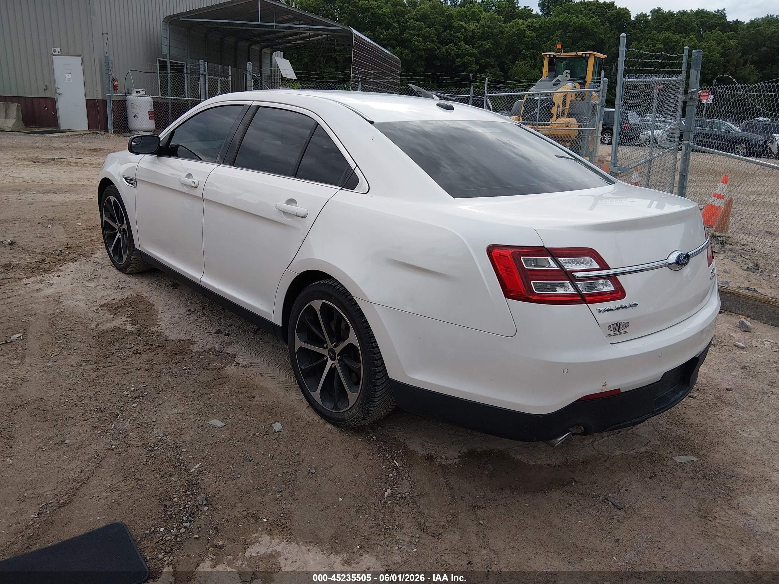 2015 Ford Taurus Sel White vin: 1FAHP2E81FG133137
