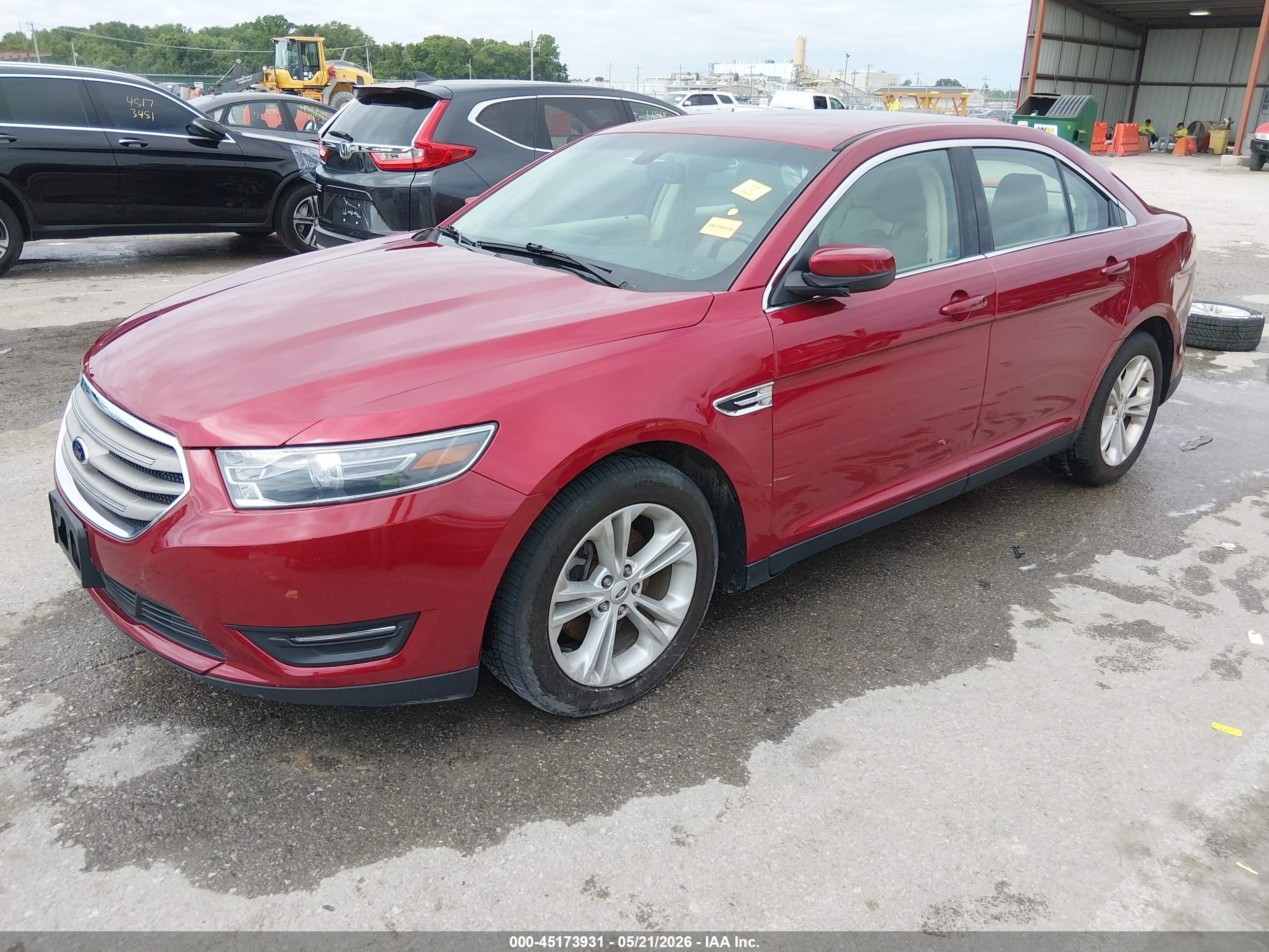 2015 Ford Taurus Sel Red vin: 1FAHP2E81FG164694