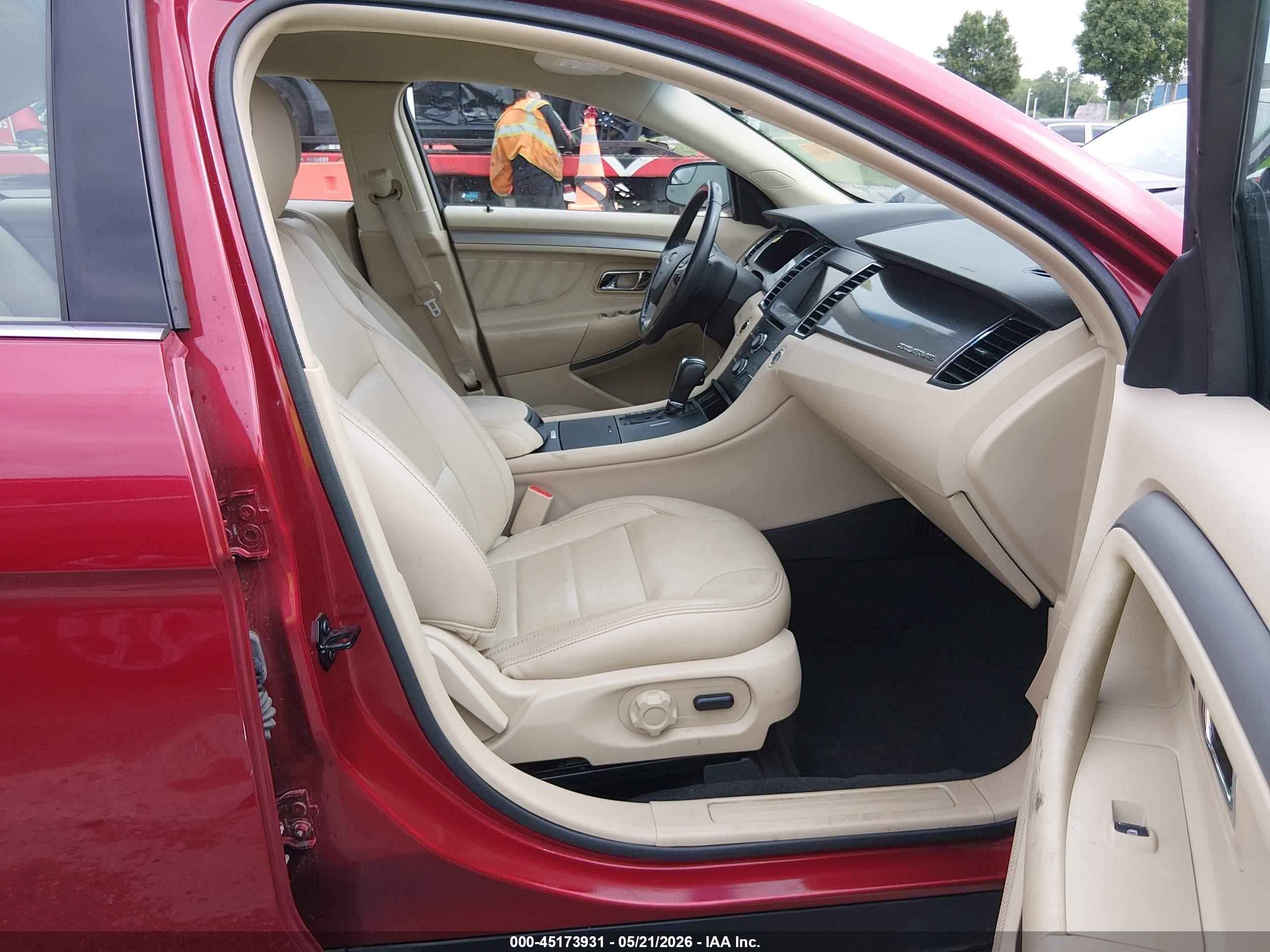 2015 Ford Taurus Sel Red vin: 1FAHP2E81FG164694