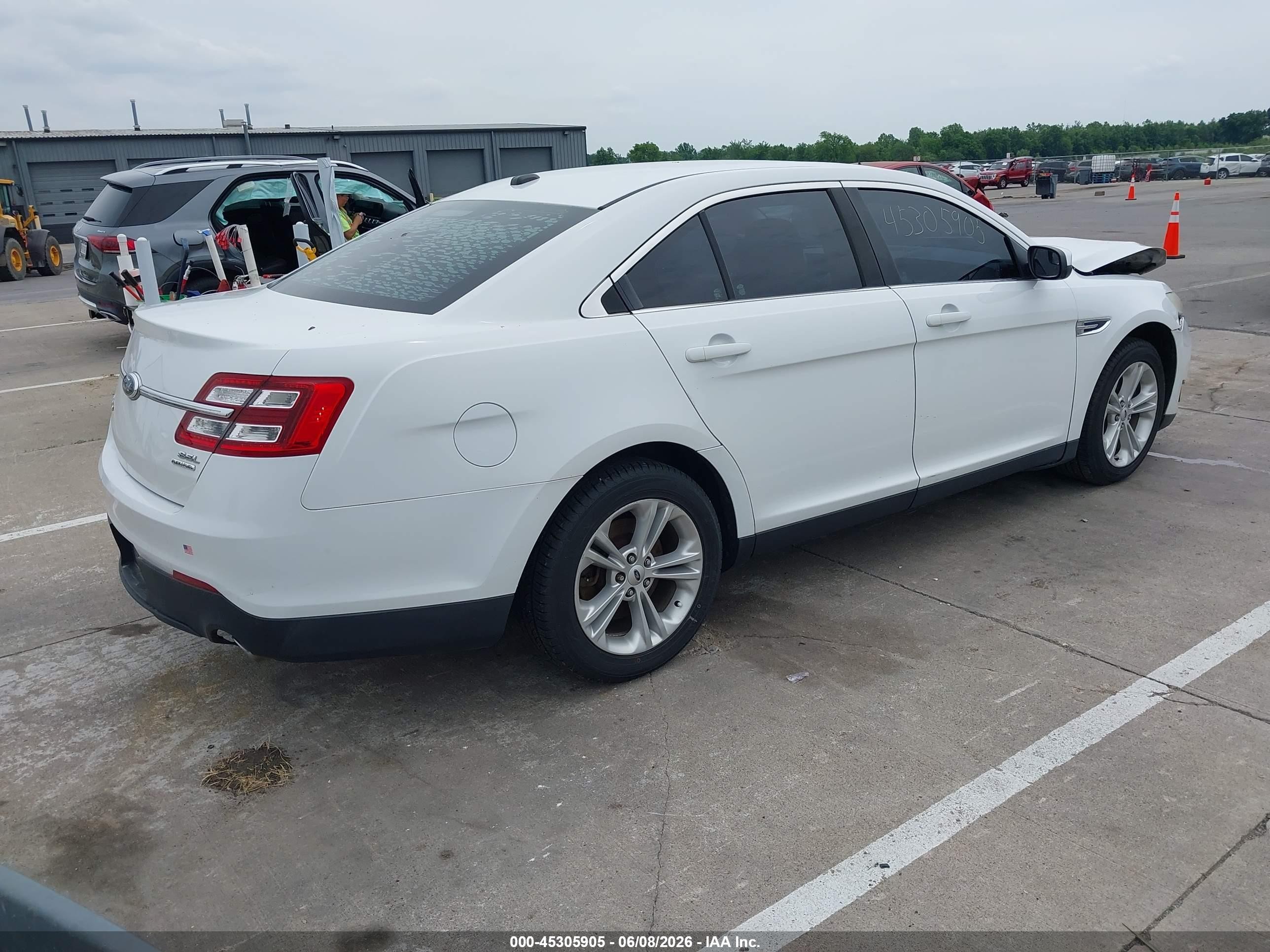2013 Ford Taurus Sel White vin: 1FAHP2E82DG166757
