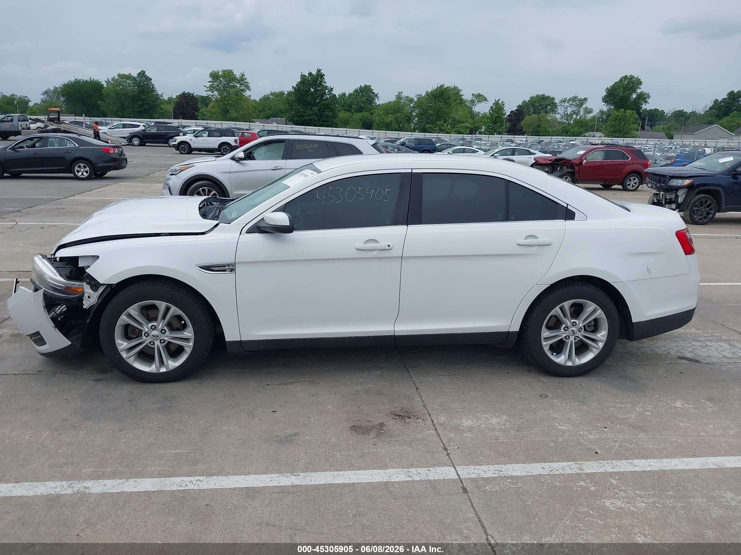 2013 Ford Taurus Sel White vin: 1FAHP2E82DG166757