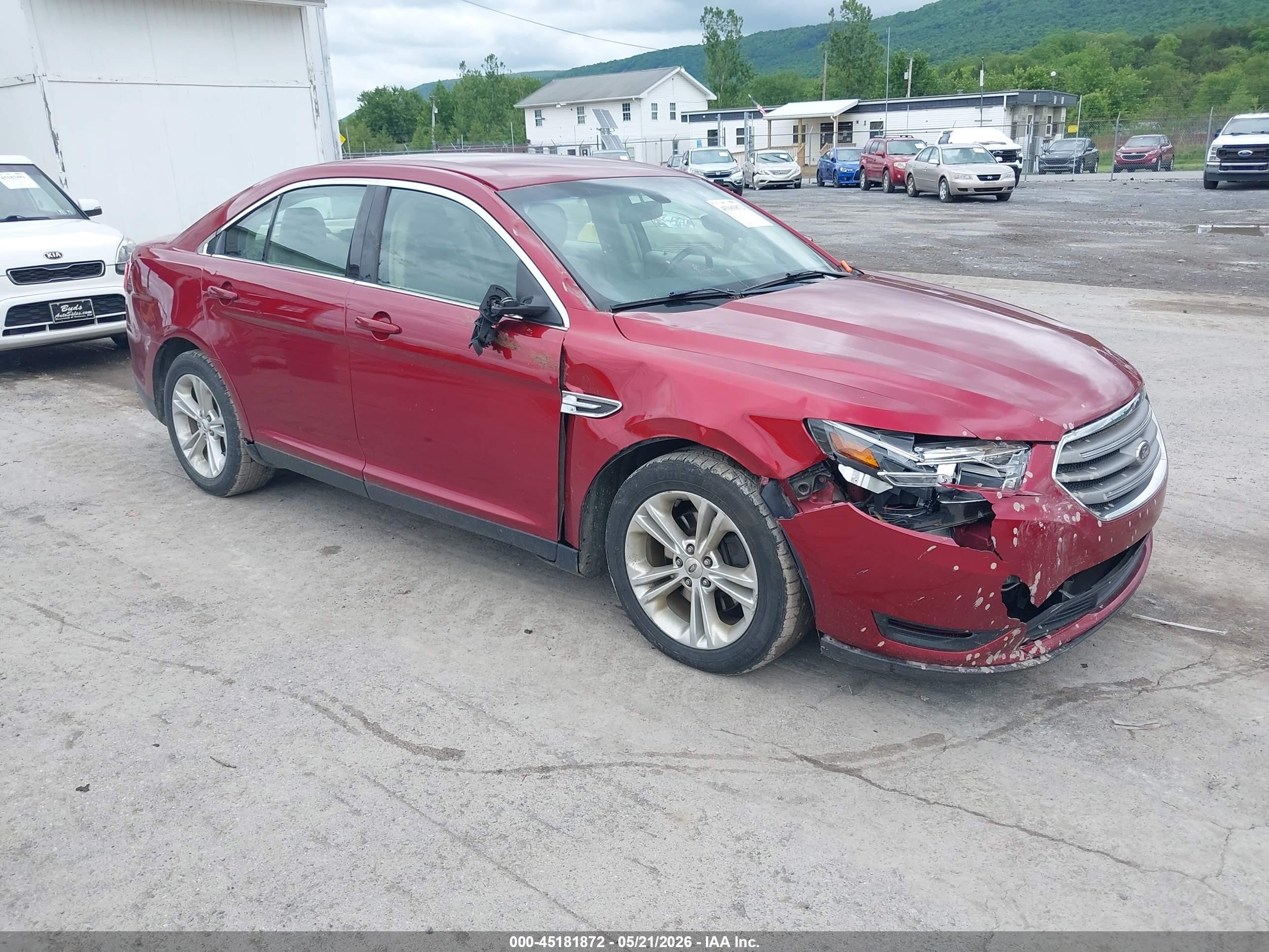 1FAHP2E82DG190489