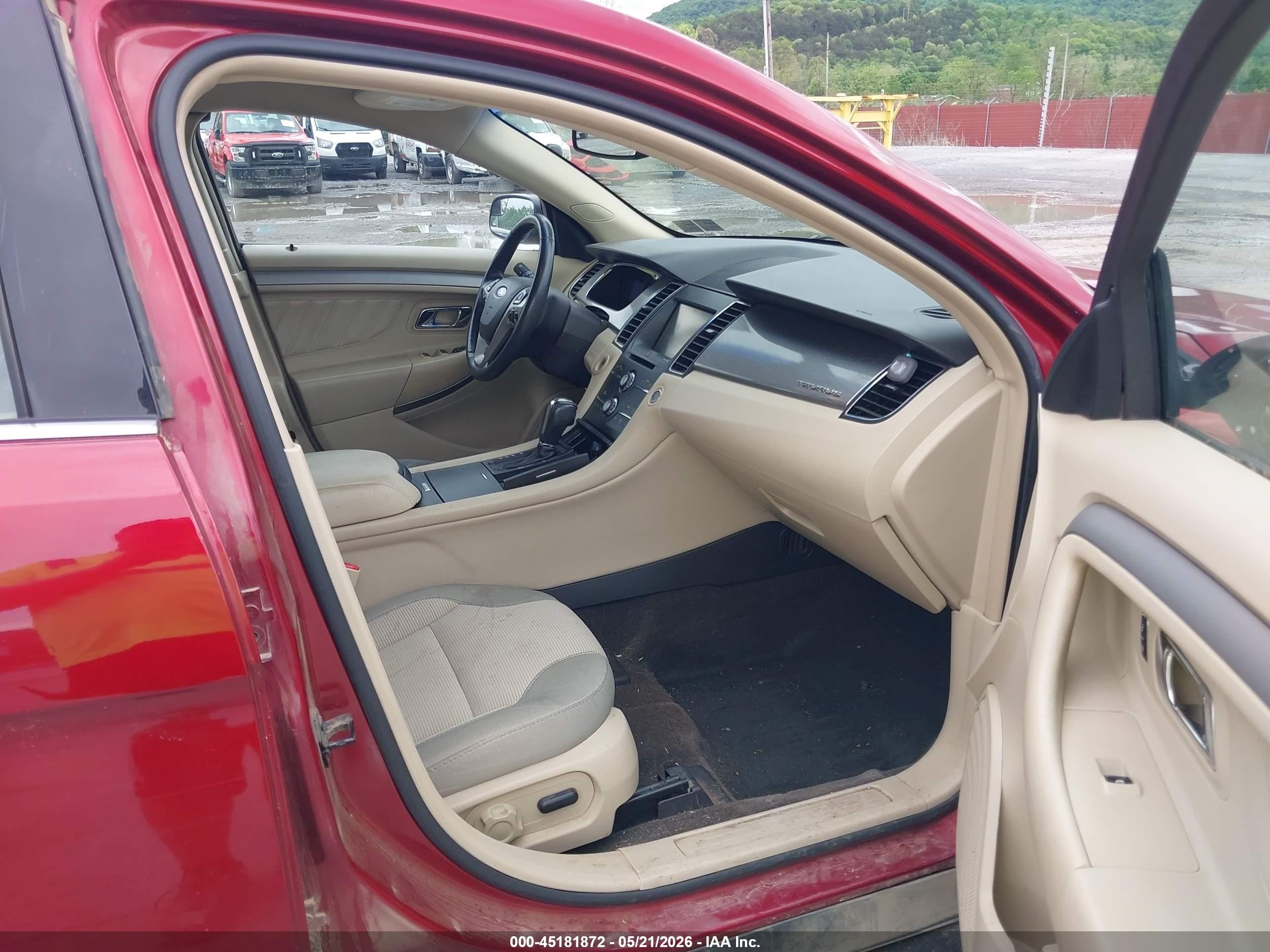 2013 Ford Taurus Sel Red vin: 1FAHP2E82DG190489