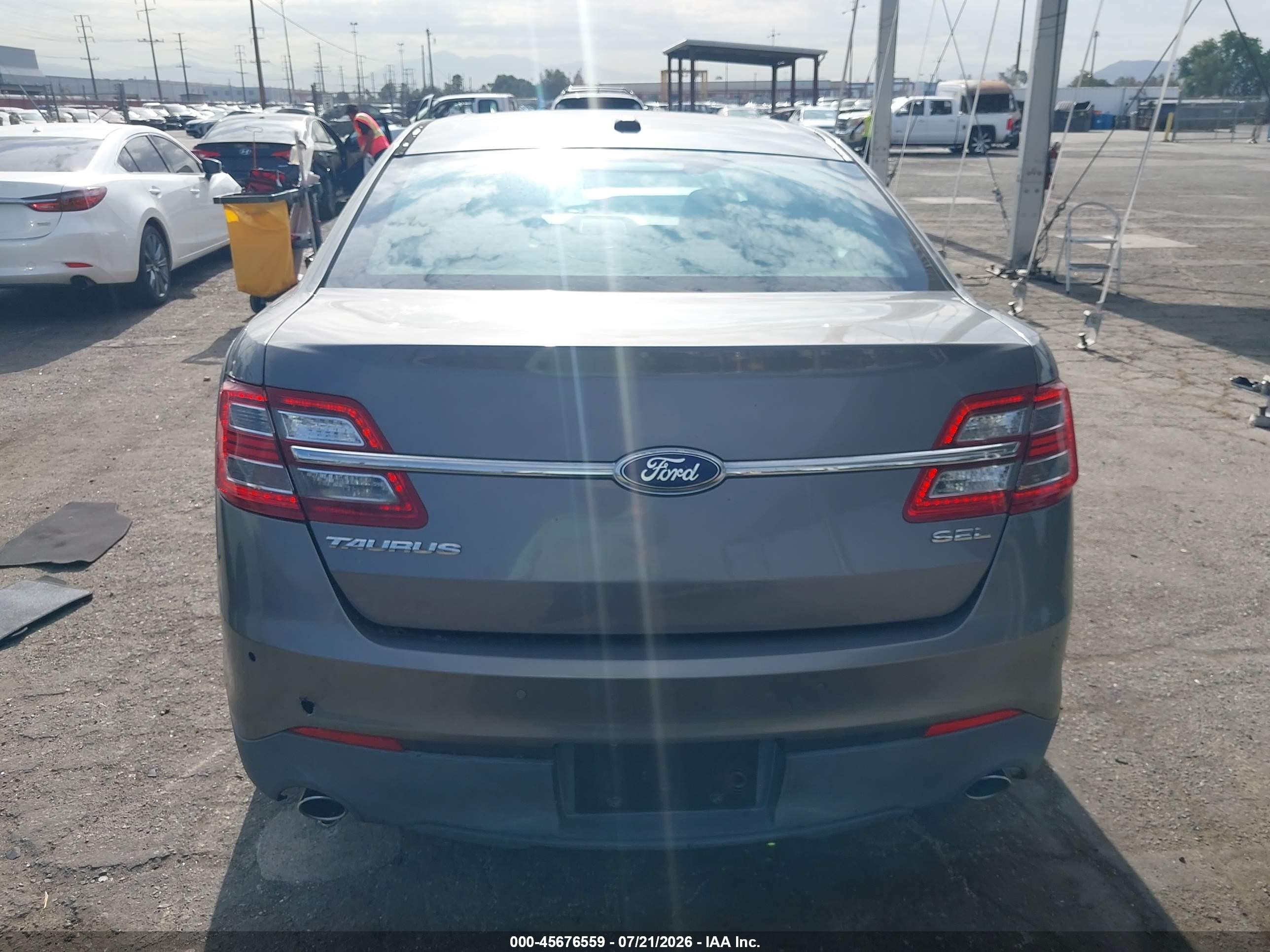 2013 Ford Taurus Sel Gray vin: 1FAHP2E82DG201670
