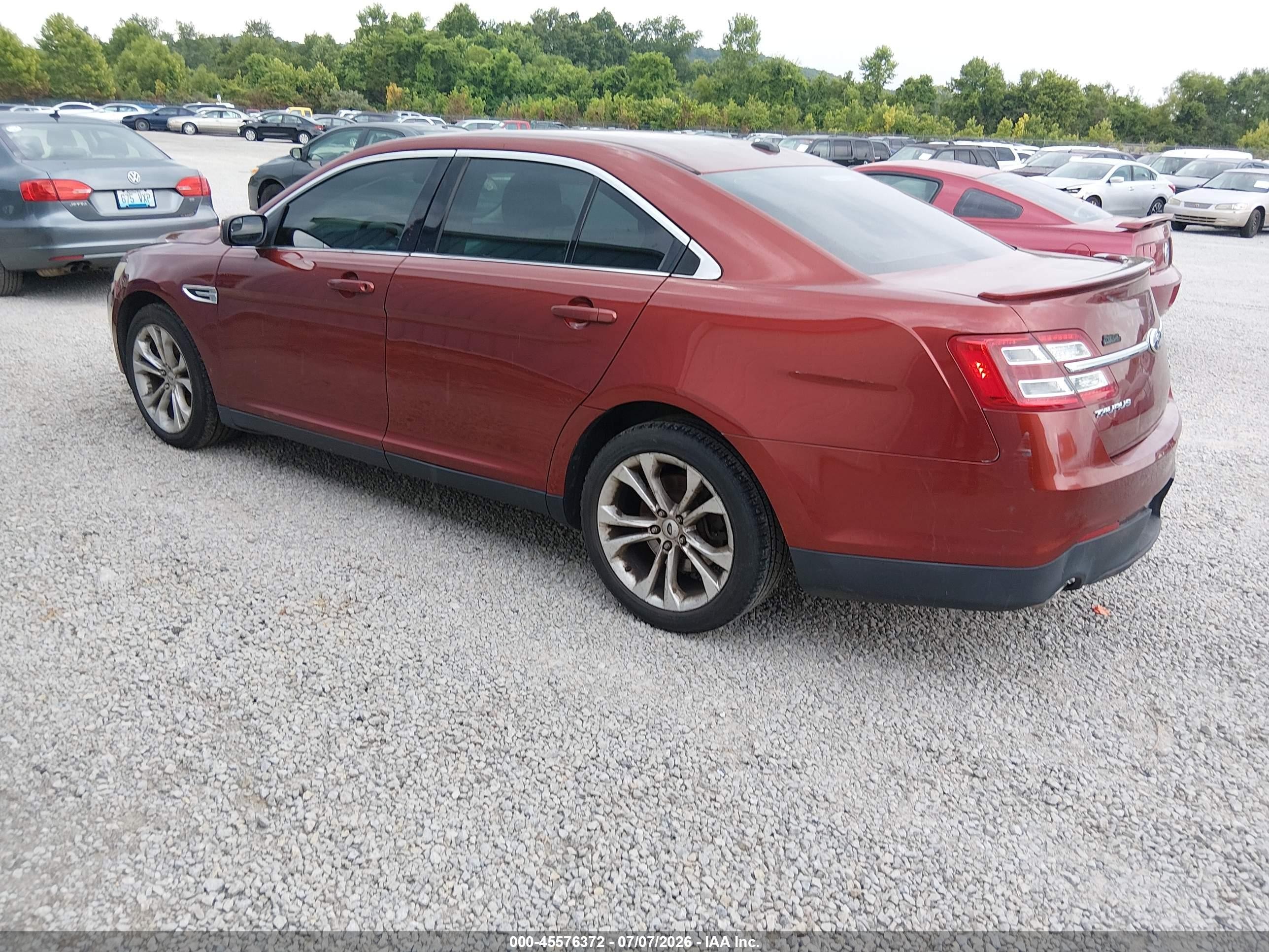 2014 Ford Taurus Sel Maroon vin: 1FAHP2E82EG133579