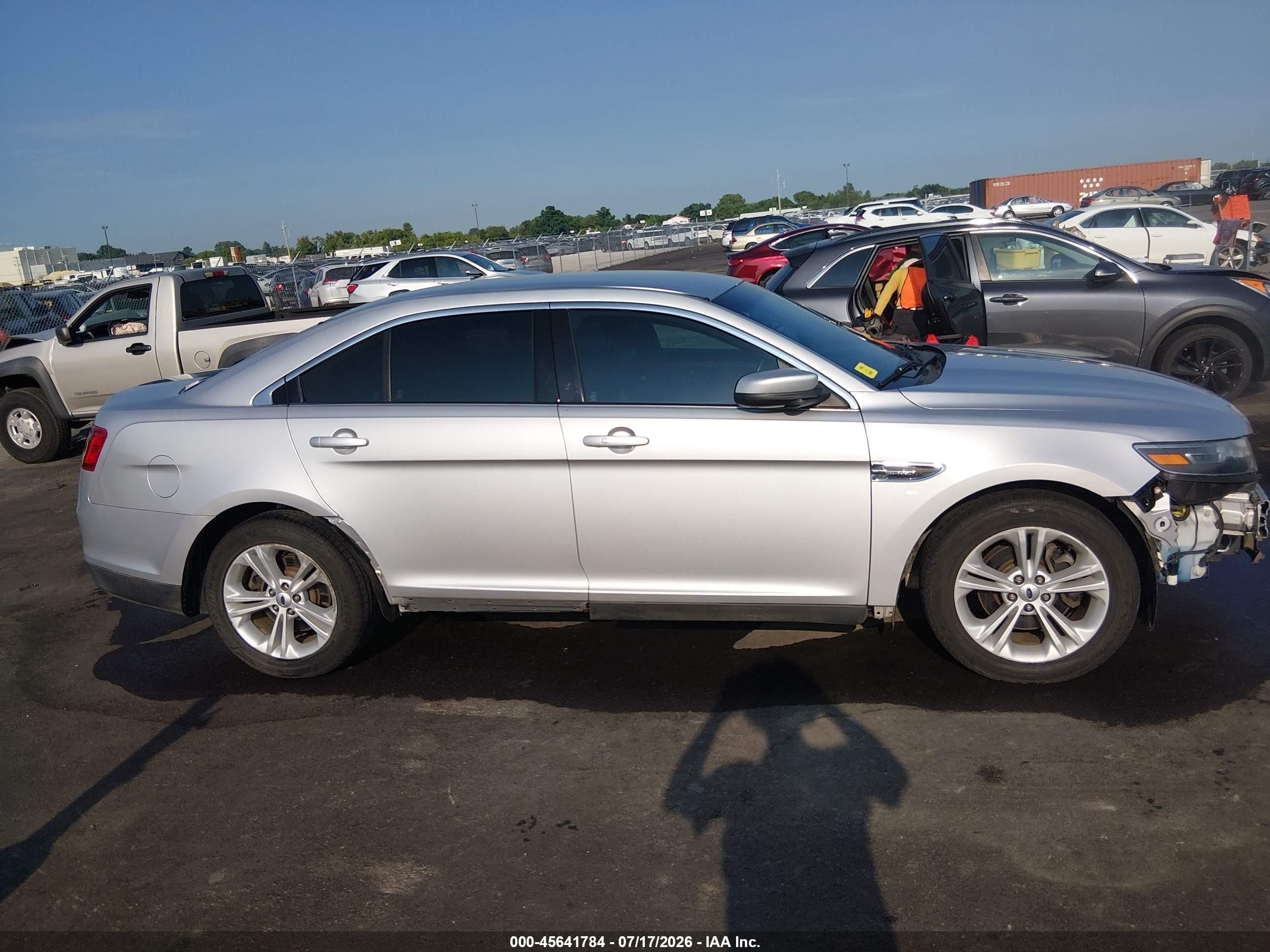2015 Ford Taurus Sel Silver vin: 1FAHP2E82FG112040
