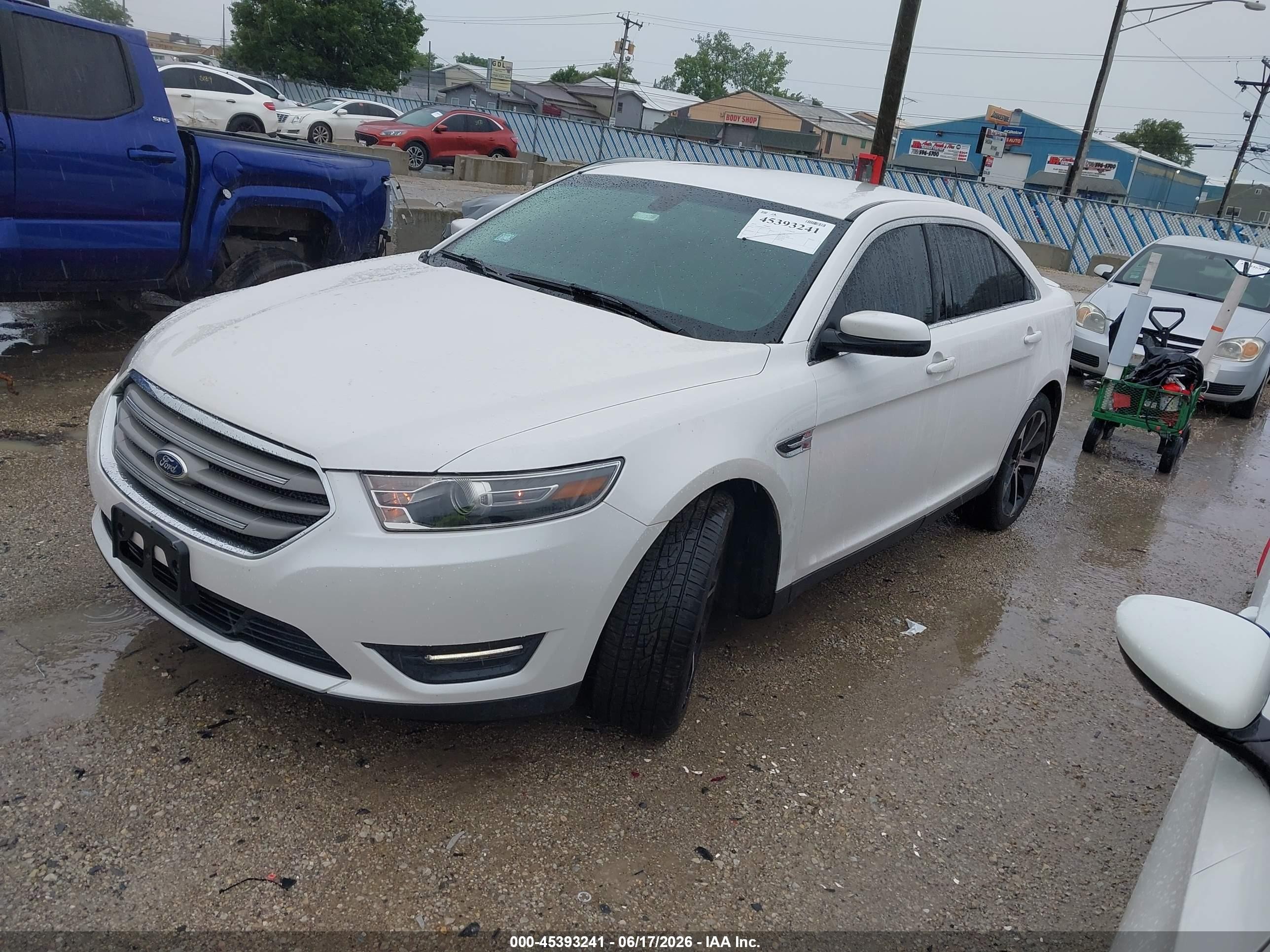 2015 Ford Taurus Sel White vin: 1FAHP2E82FG114144