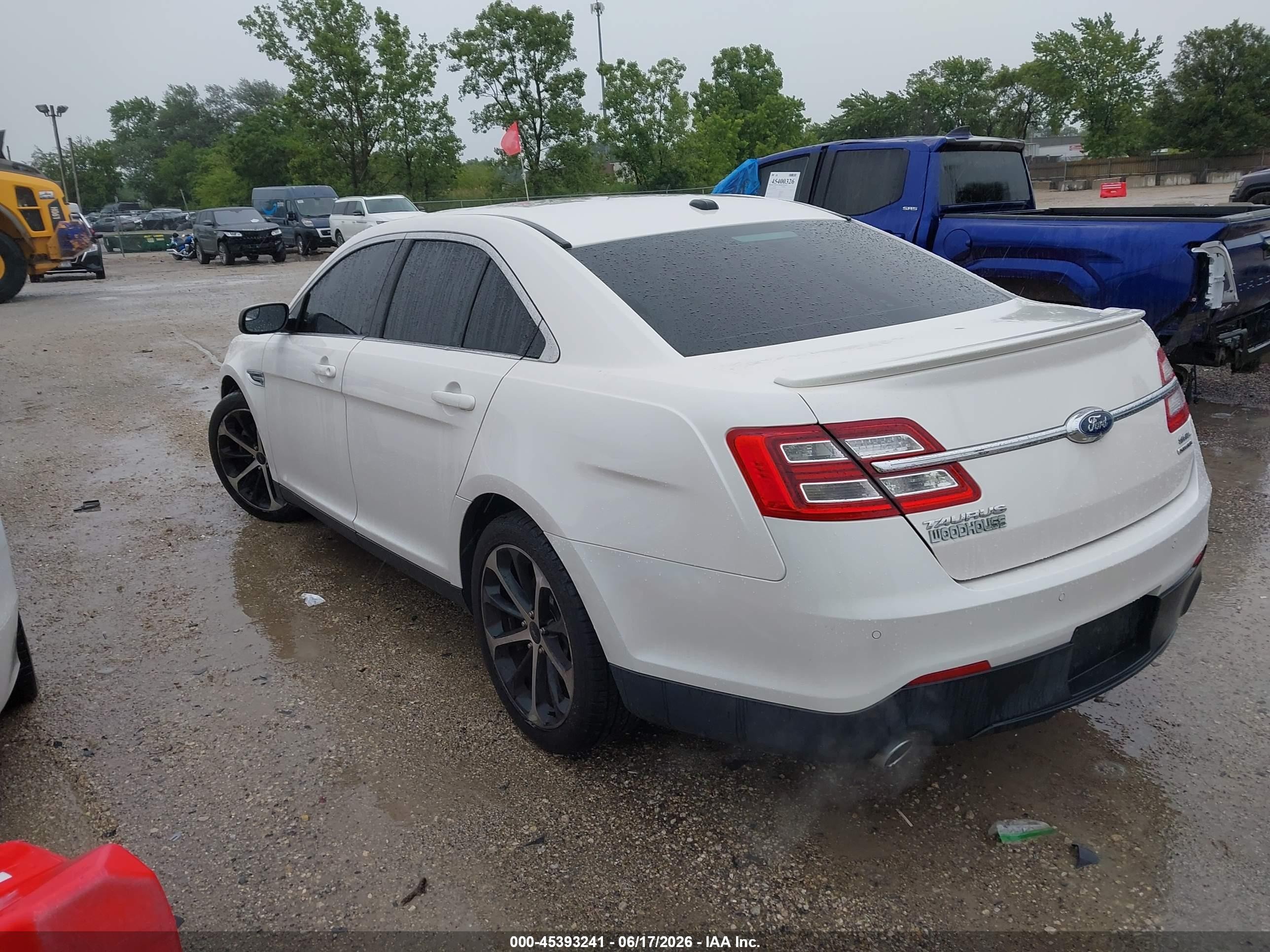 2015 Ford Taurus Sel White vin: 1FAHP2E82FG114144
