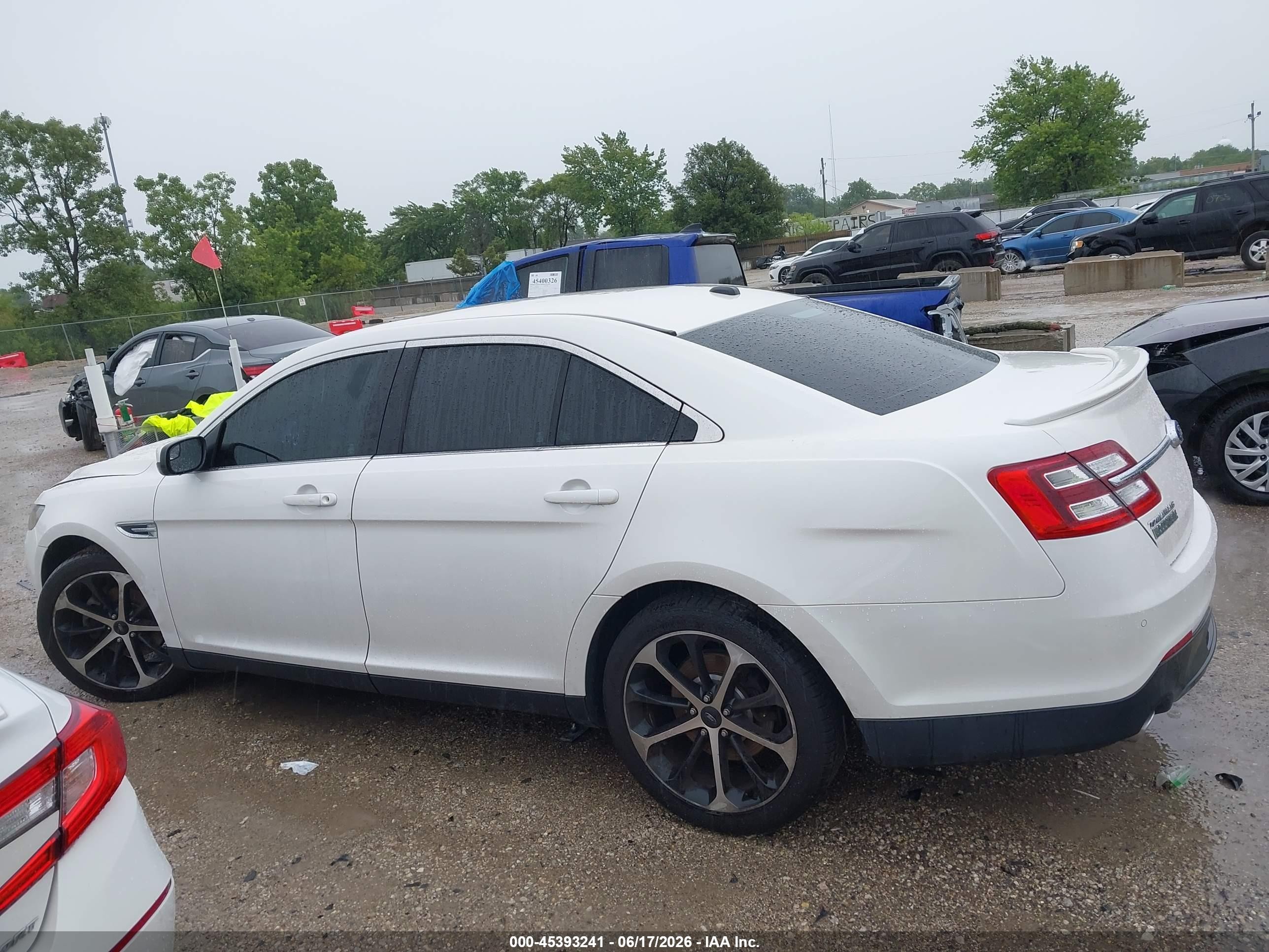 2015 Ford Taurus Sel White vin: 1FAHP2E82FG114144
