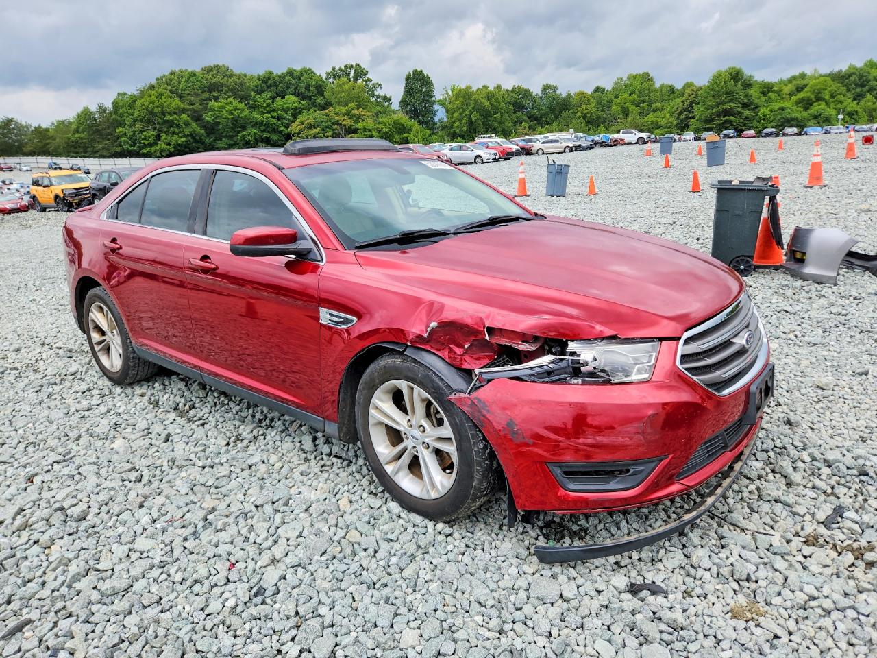 2015 Ford Taurus Sel Красный vin: 1FAHP2E82FG158452