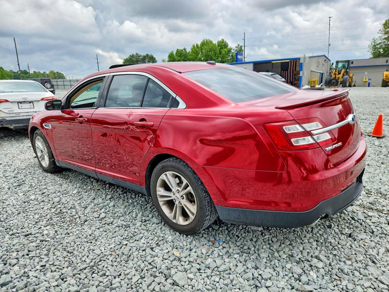 2015 Ford Taurus Sel Красный vin: 1FAHP2E82FG158452