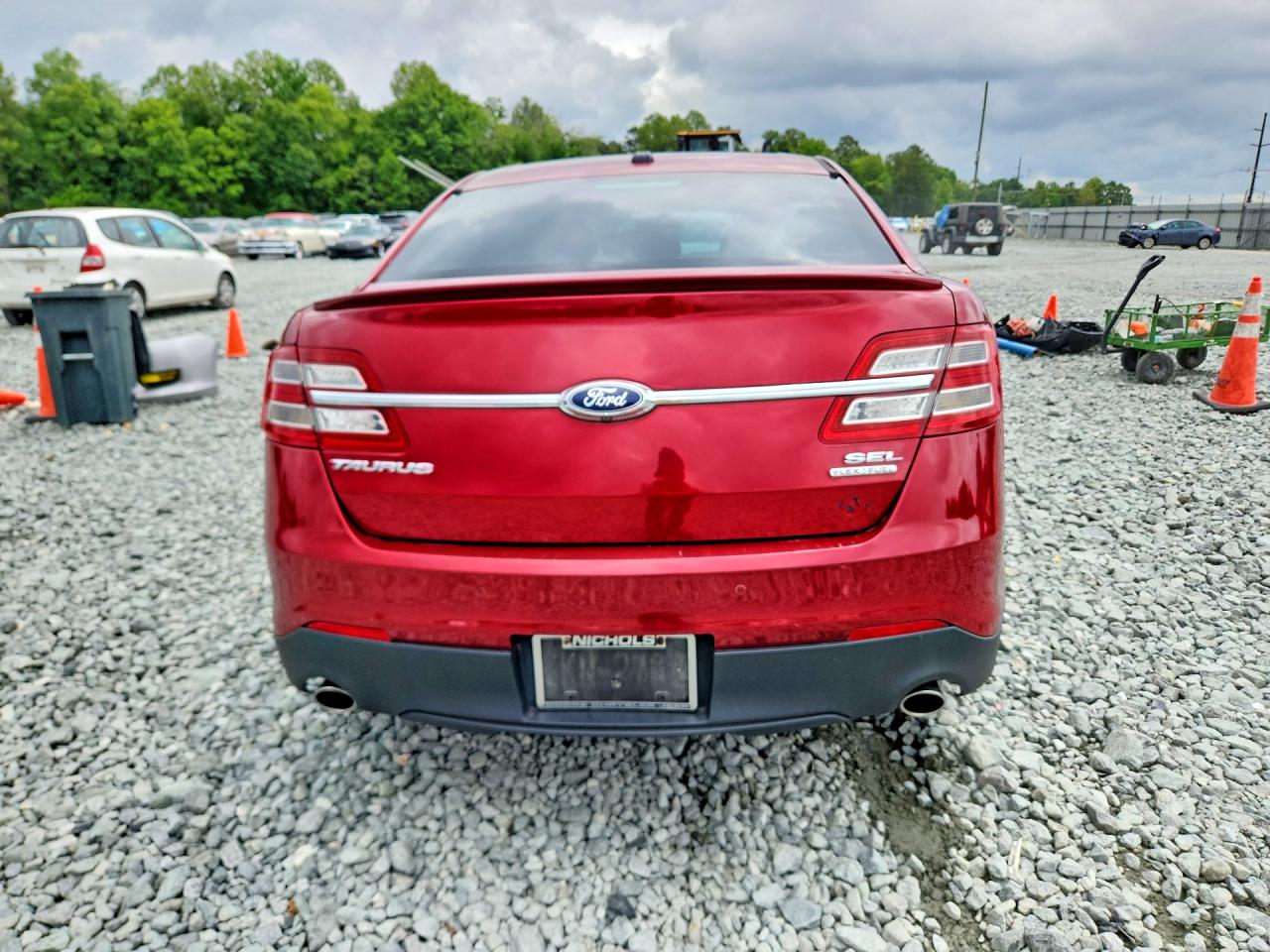2015 Ford Taurus Sel Красный vin: 1FAHP2E82FG158452
