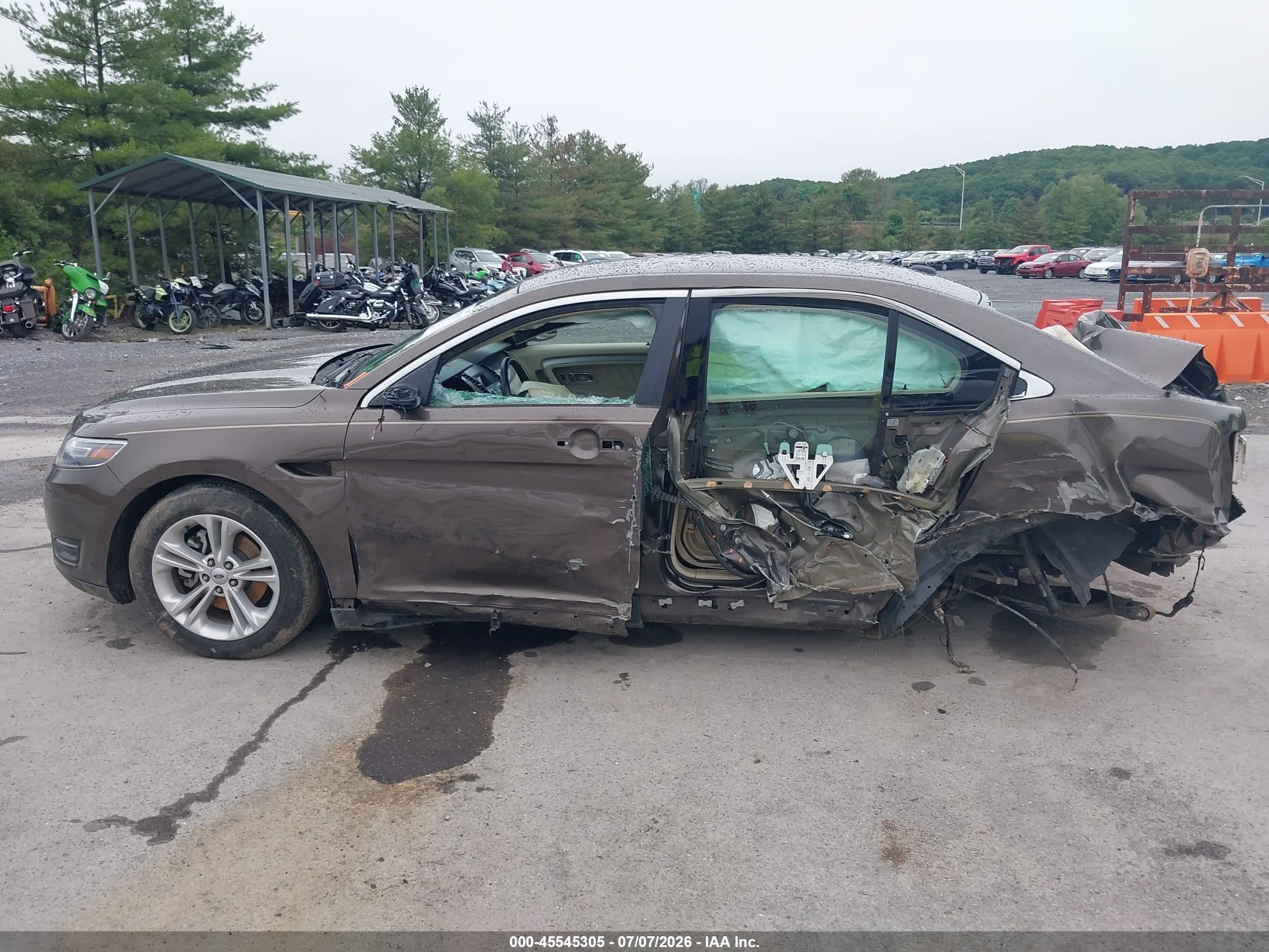 2015 Ford Taurus Sel Brown vin: 1FAHP2E82FG164686