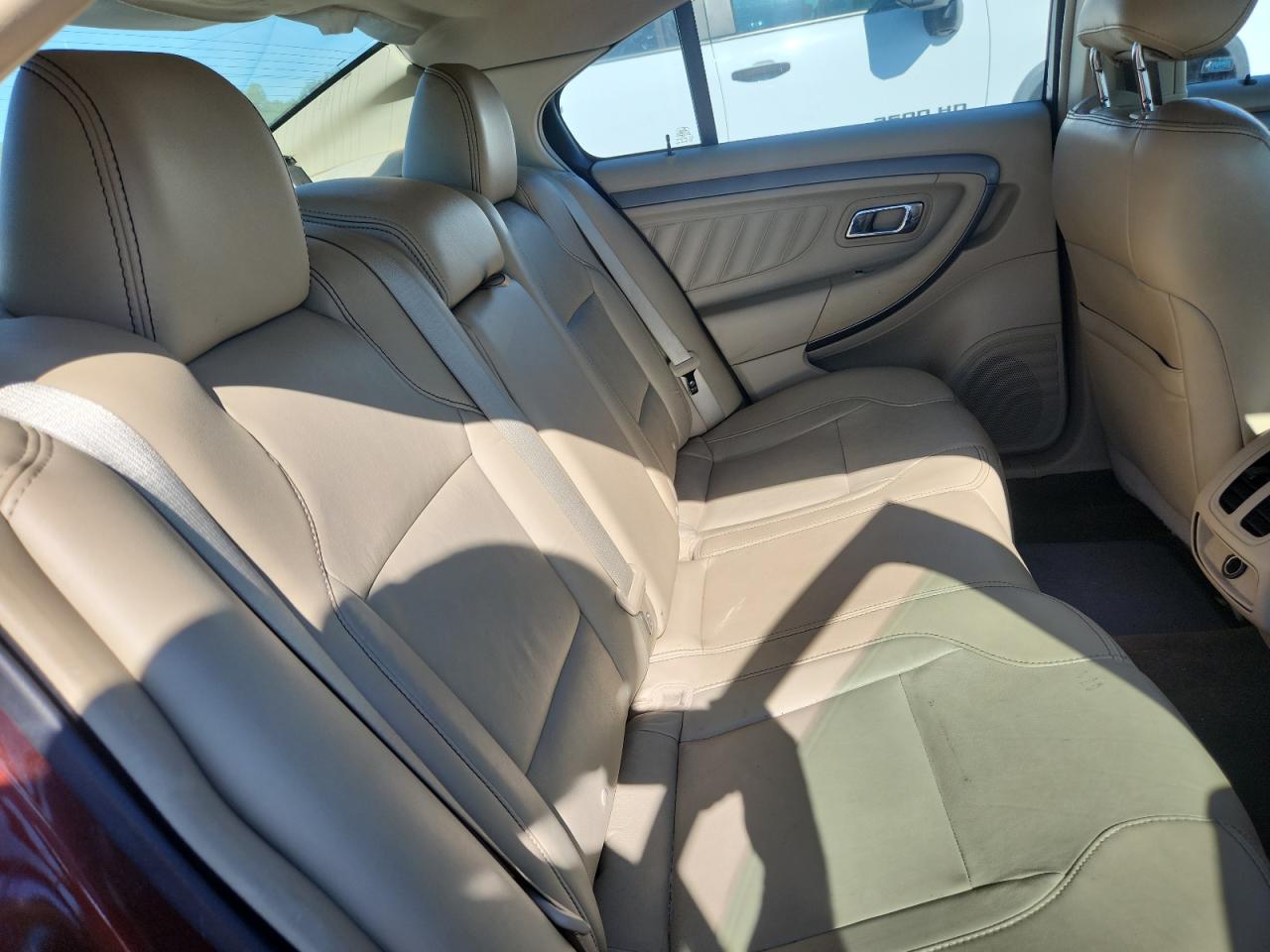 2015 Ford Taurus Sel Burgundy vin: 1FAHP2E82FG187949