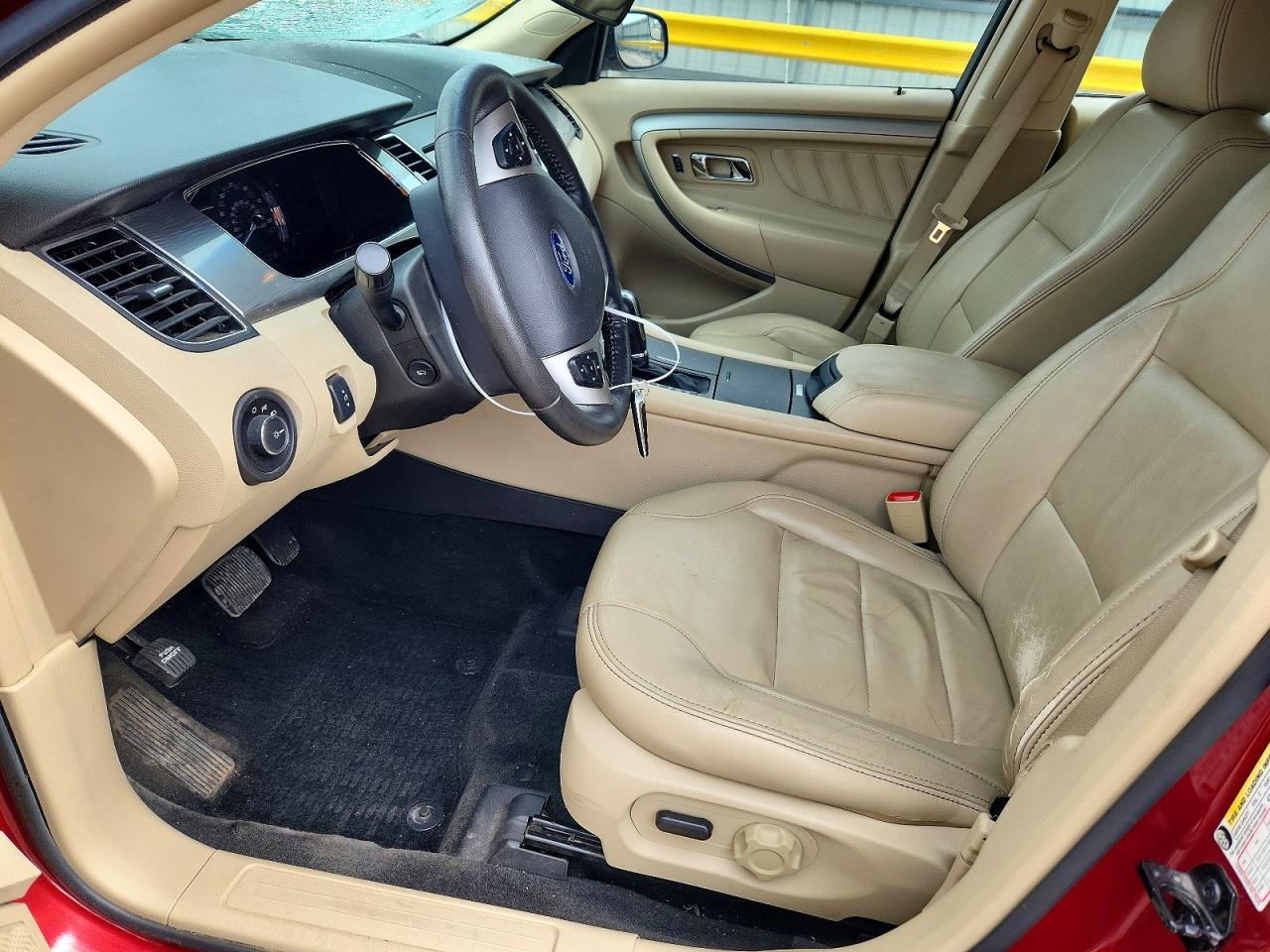 2017 Ford Taurus Sel Red vin: 1FAHP2E82HG110744