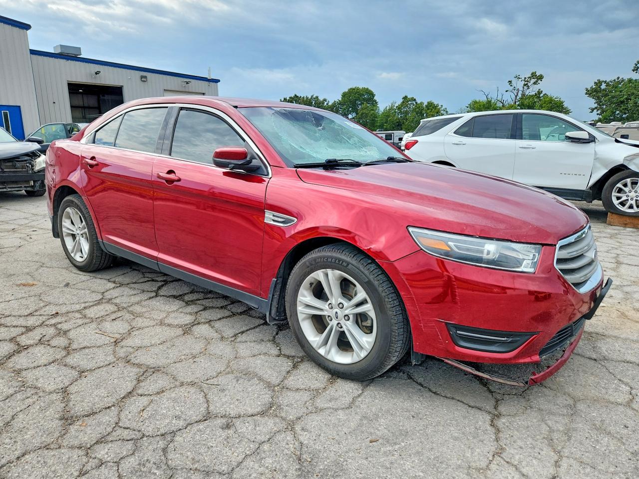 2017 Ford Taurus Sel Red vin: 1FAHP2E82HG110744