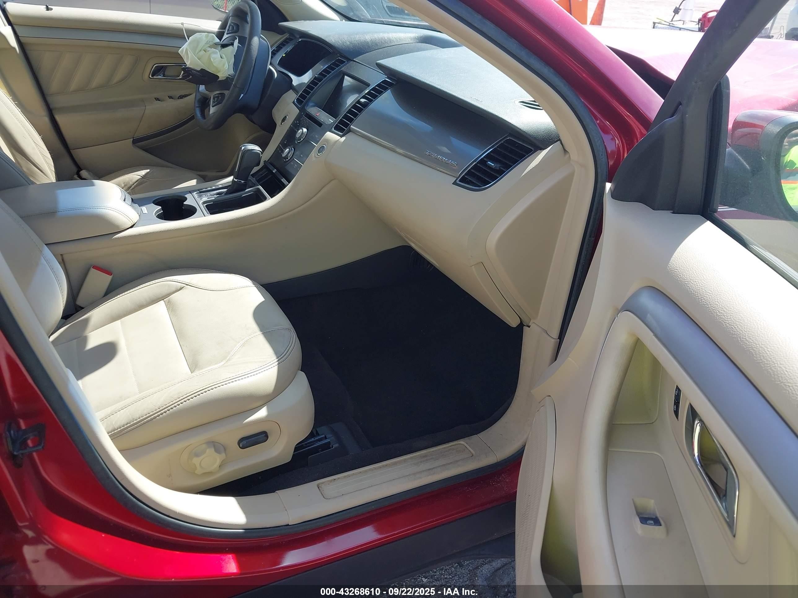 2018 Ford Taurus Sel Красный vin: 1FAHP2E82JG124861