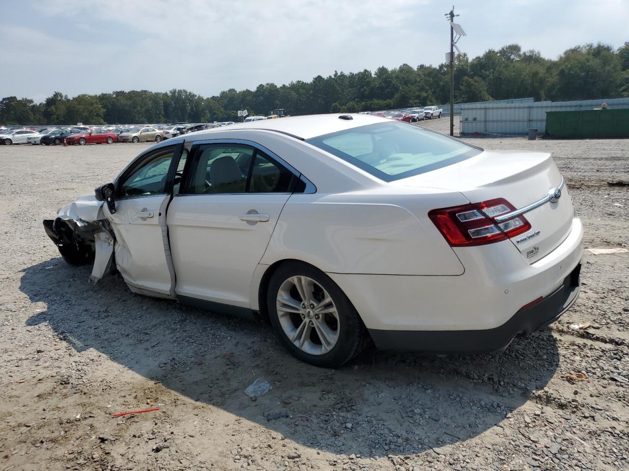 2018 Ford Taurus Sel Белый vin: 1FAHP2E82JG130823