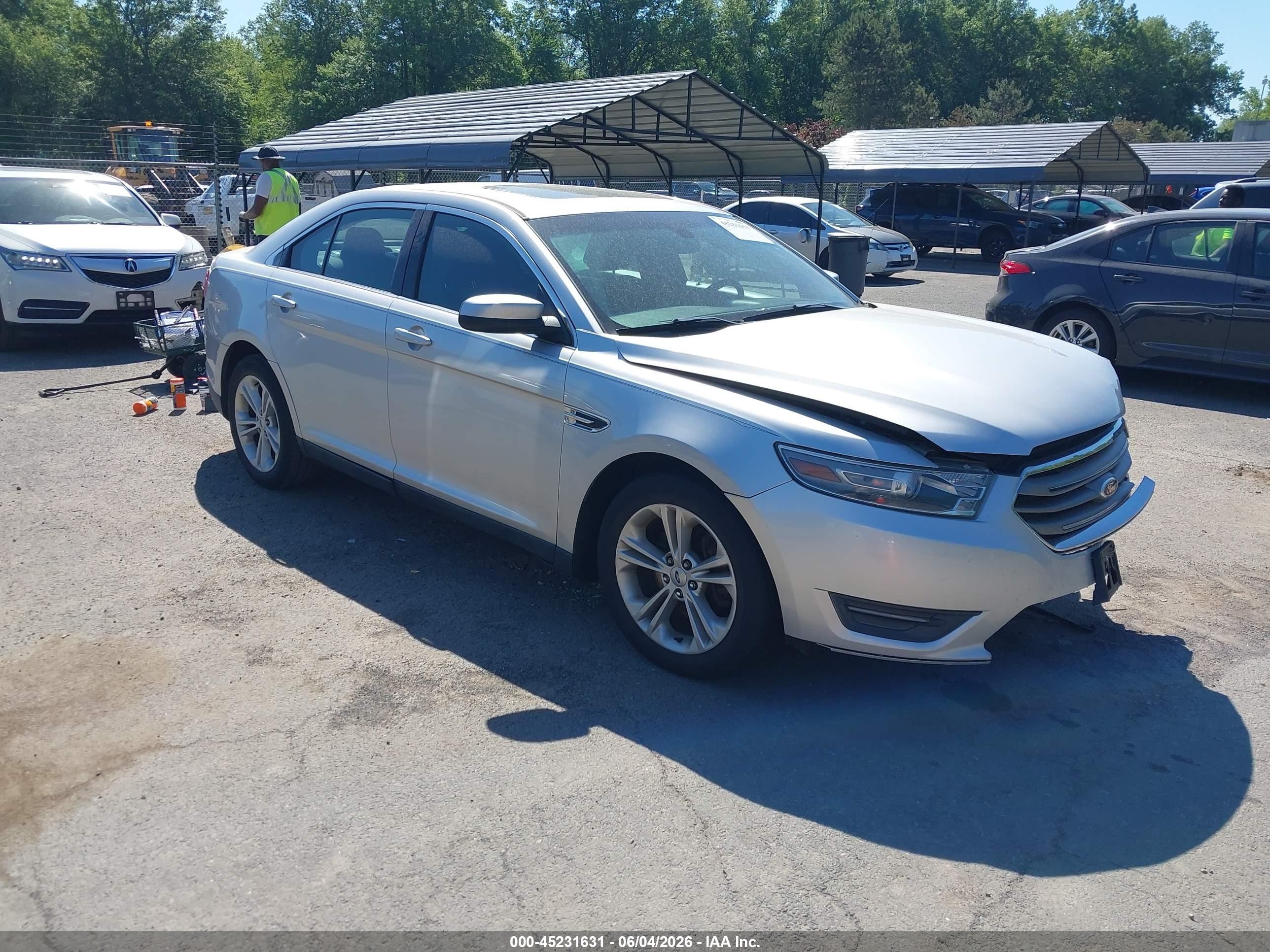 2013 Ford Taurus Sel Silver vin: 1FAHP2E83DG112626