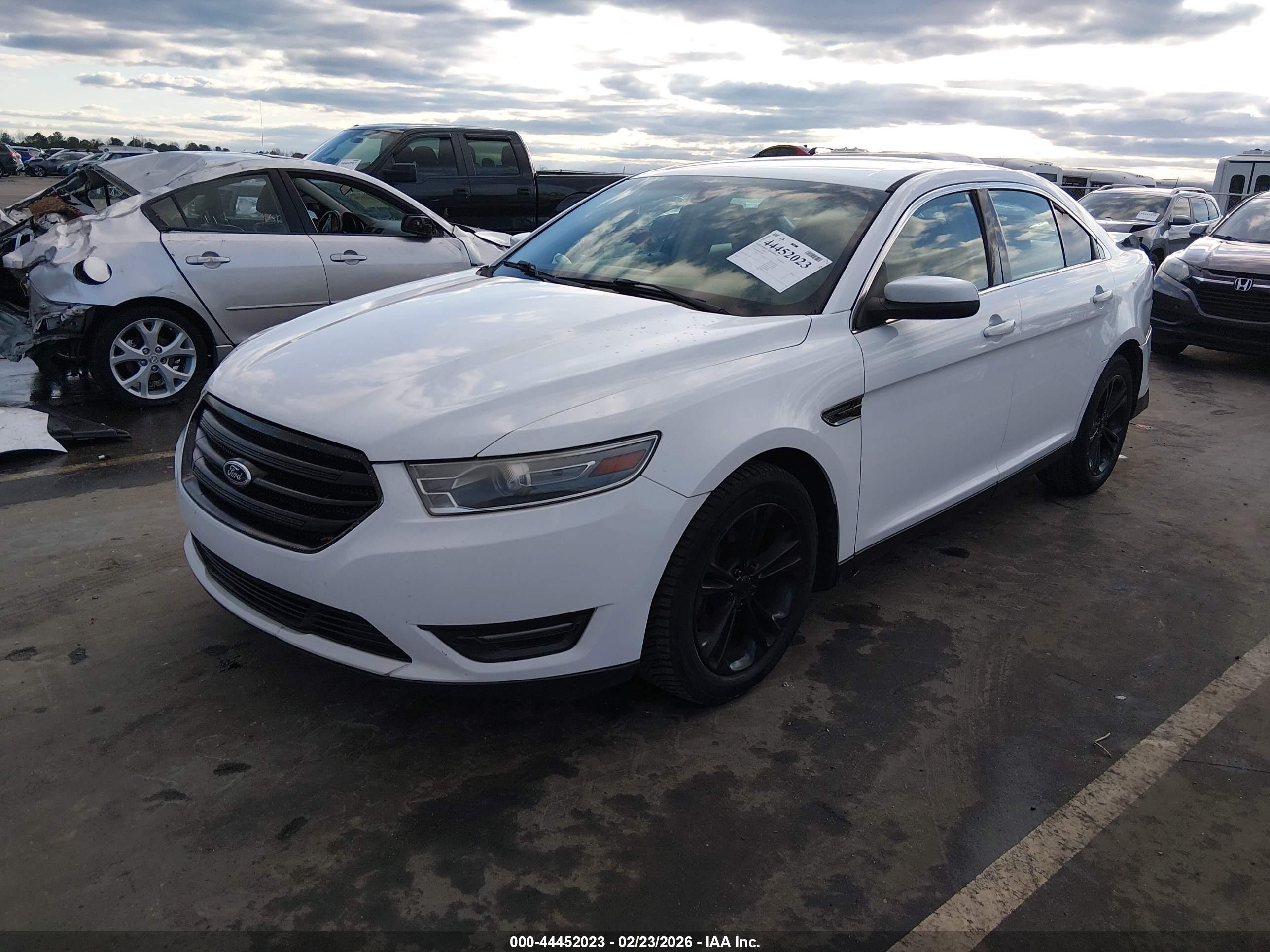 2013 Ford Taurus Sel White vin: 1FAHP2E83DG141513
