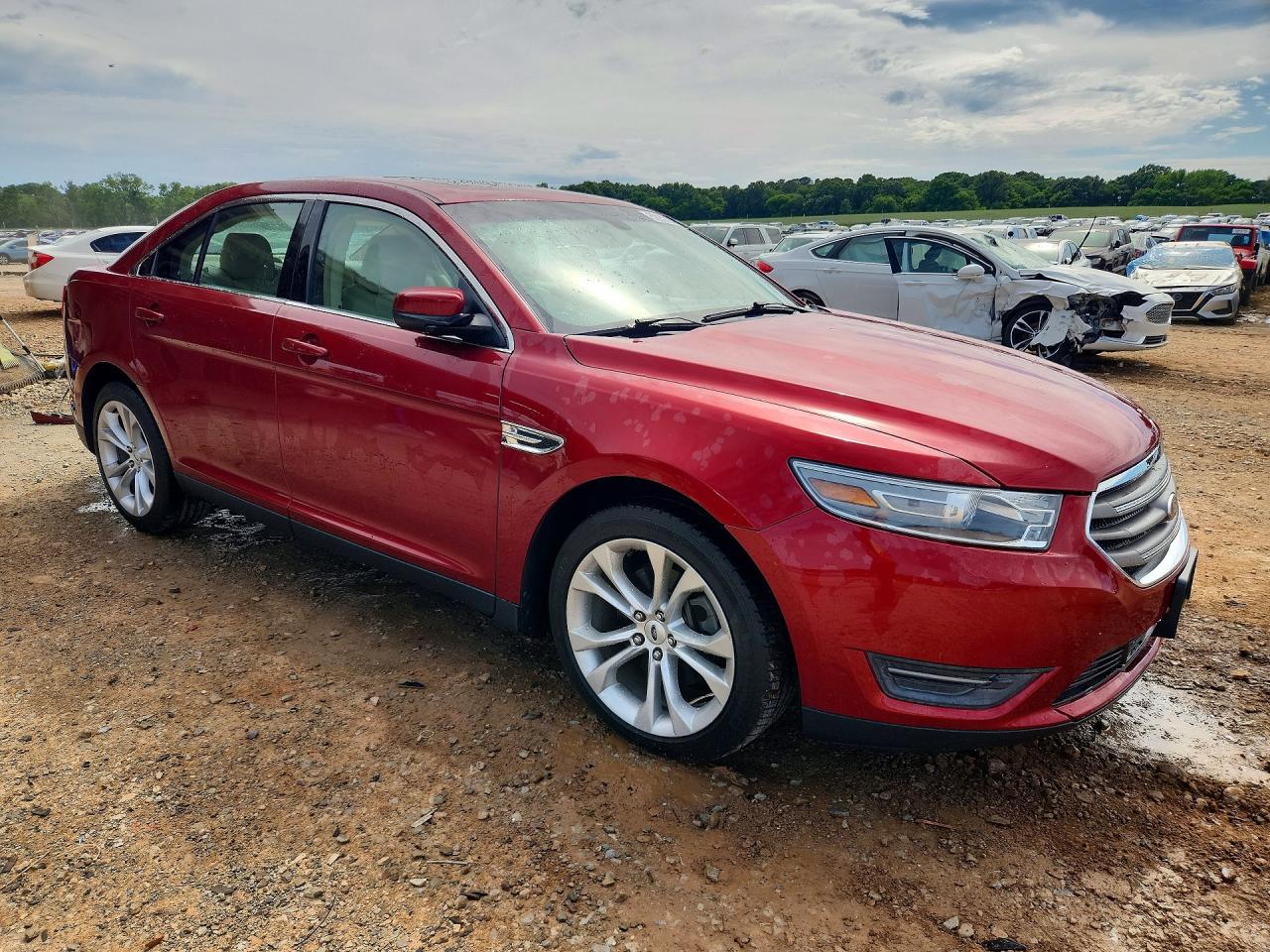 2013 Ford Taurus Sel Red vin: 1FAHP2E83DG147487