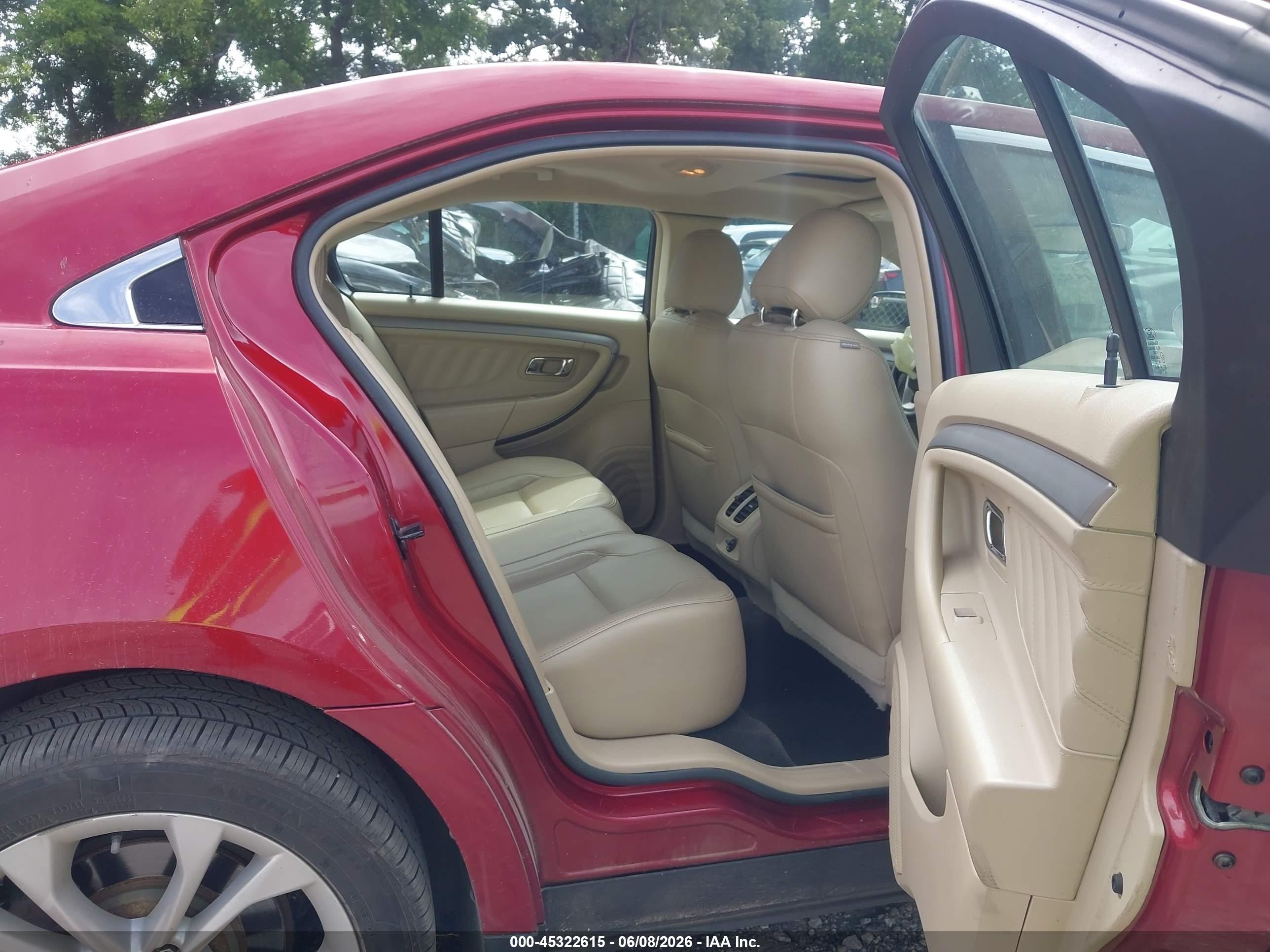 2013 Ford Taurus Sel Red vin: 1FAHP2E83DG179789