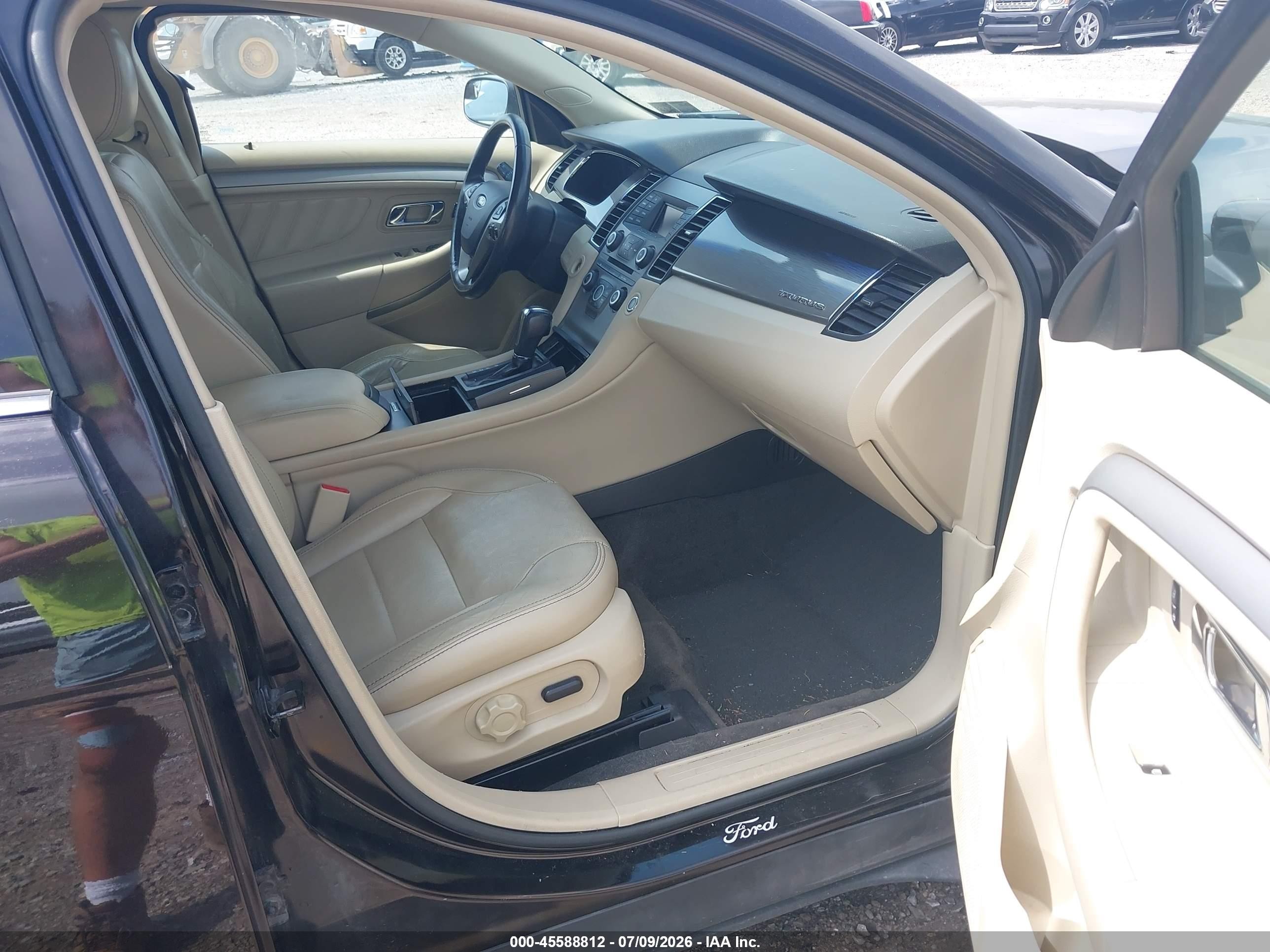 2014 Ford Taurus Sel Черный vin: 1FAHP2E83EG170852