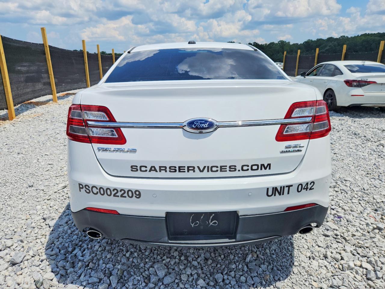 2015 Ford Taurus Sel White vin: 1FAHP2E83FG106666