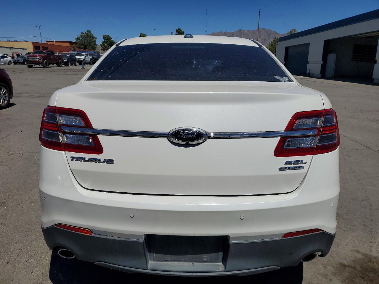 2015 Ford Taurus Sel White vin: 1FAHP2E83FG172912