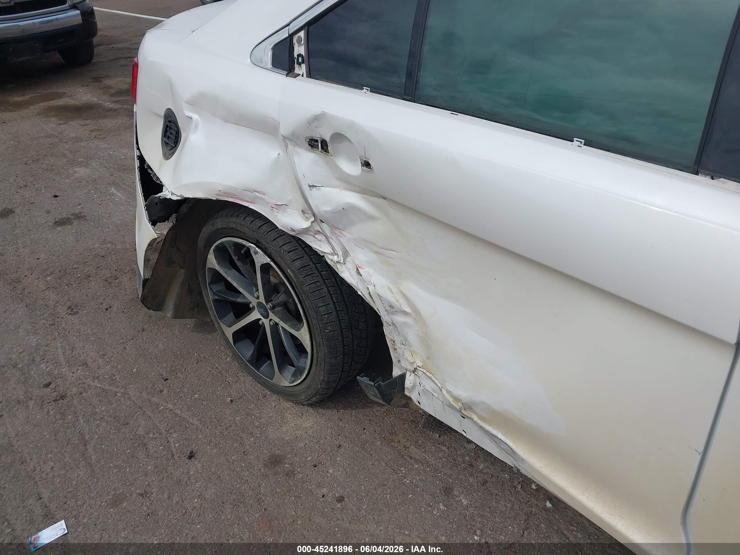 2015 Ford Taurus Sel White vin: 1FAHP2E83FG193615