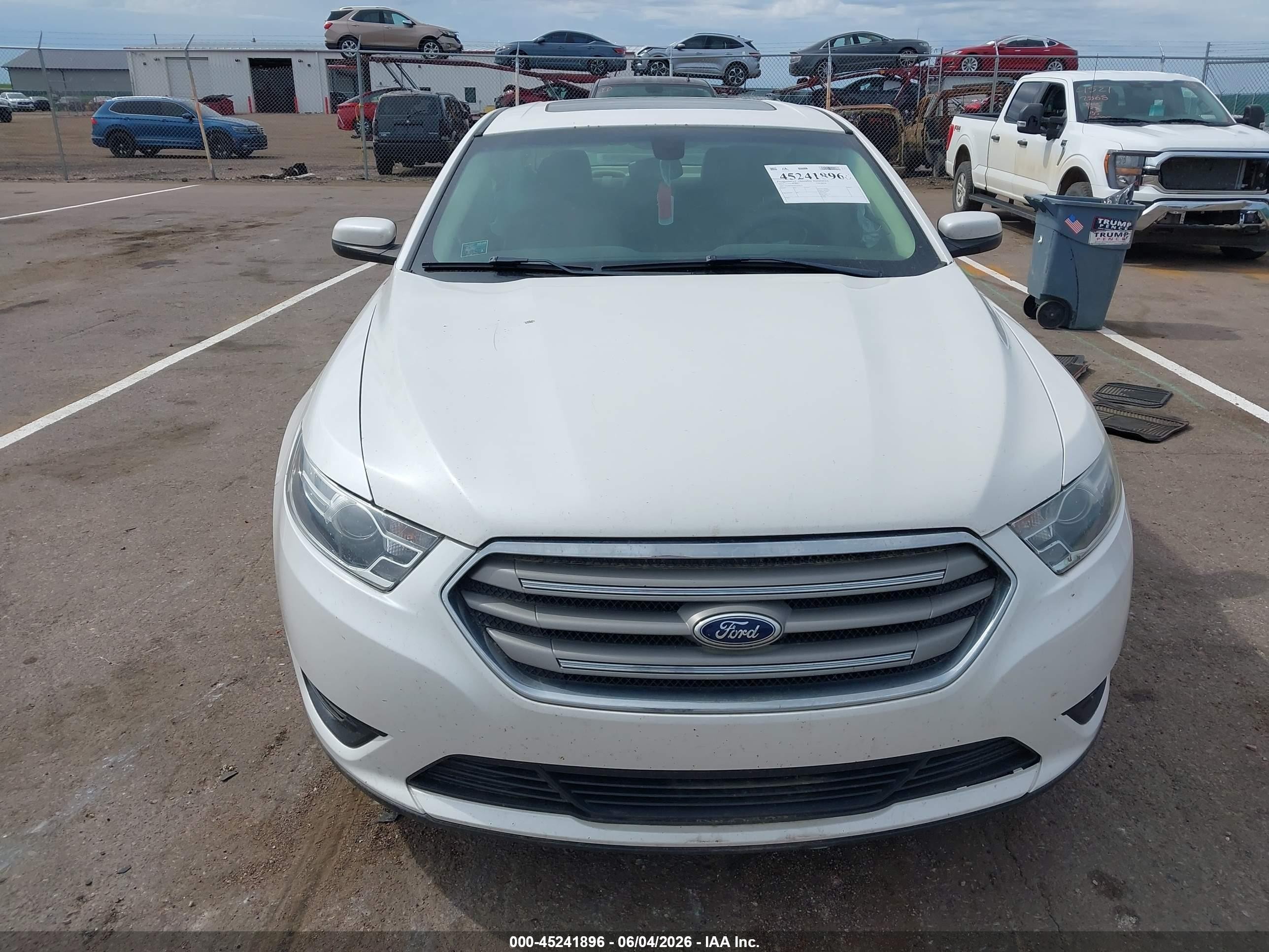 2015 Ford Taurus Sel White vin: 1FAHP2E83FG193615