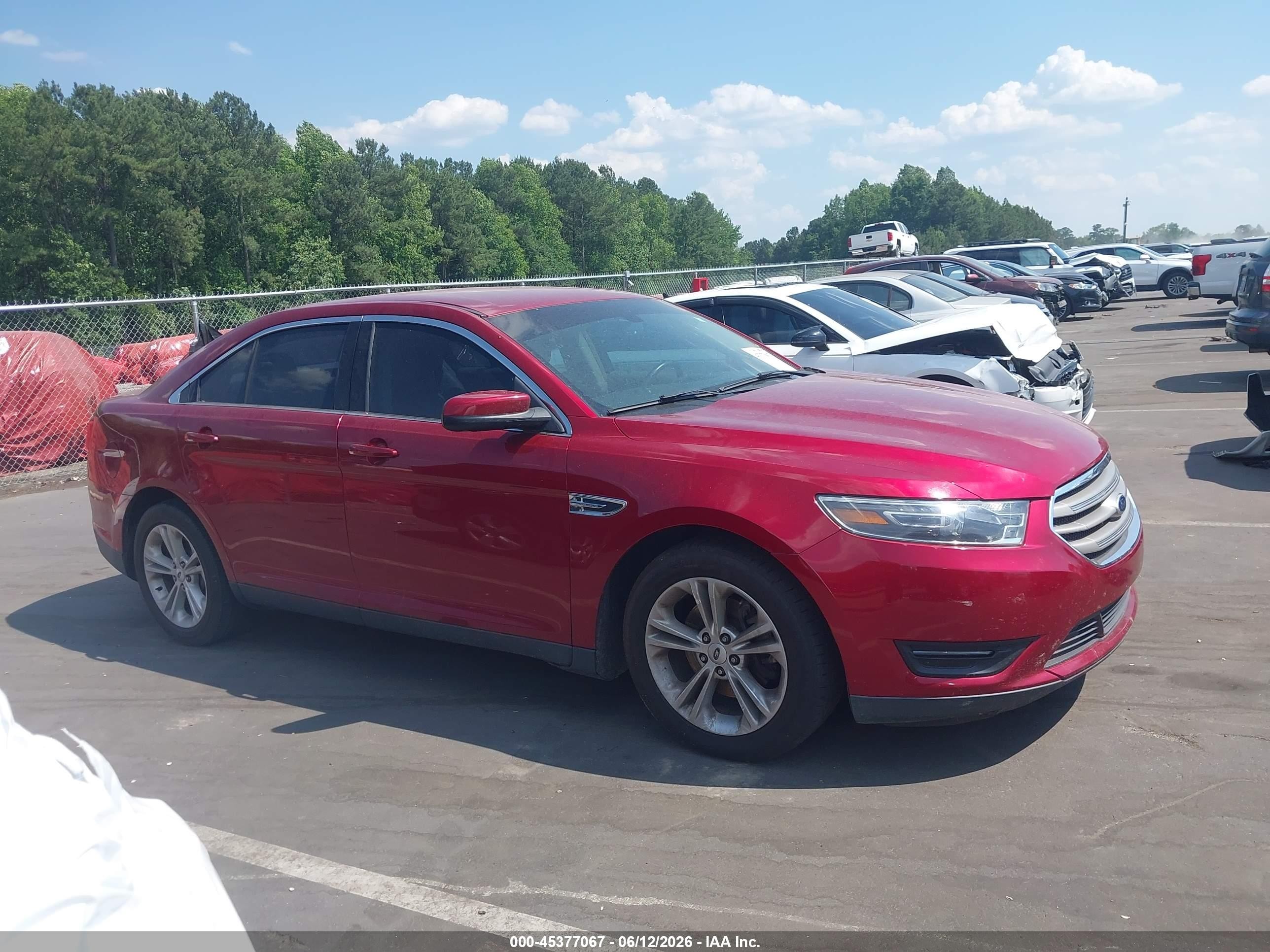 2015 Ford Taurus Sel Maroon vin: 1FAHP2E83FG202104